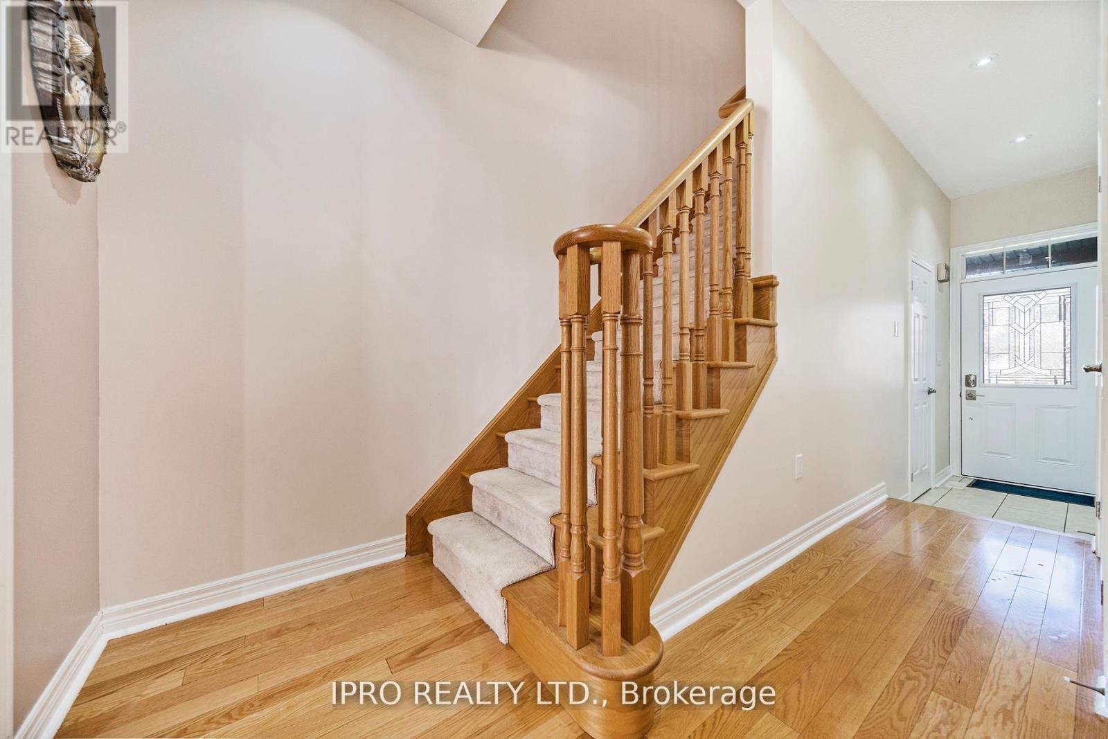 












8 ICEFALL ROAD

,
Caledon,




Ontario
L7C3T6

