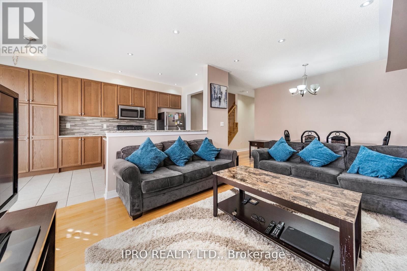 












8 ICEFALL ROAD

,
Caledon,




Ontario
L7C3T6

