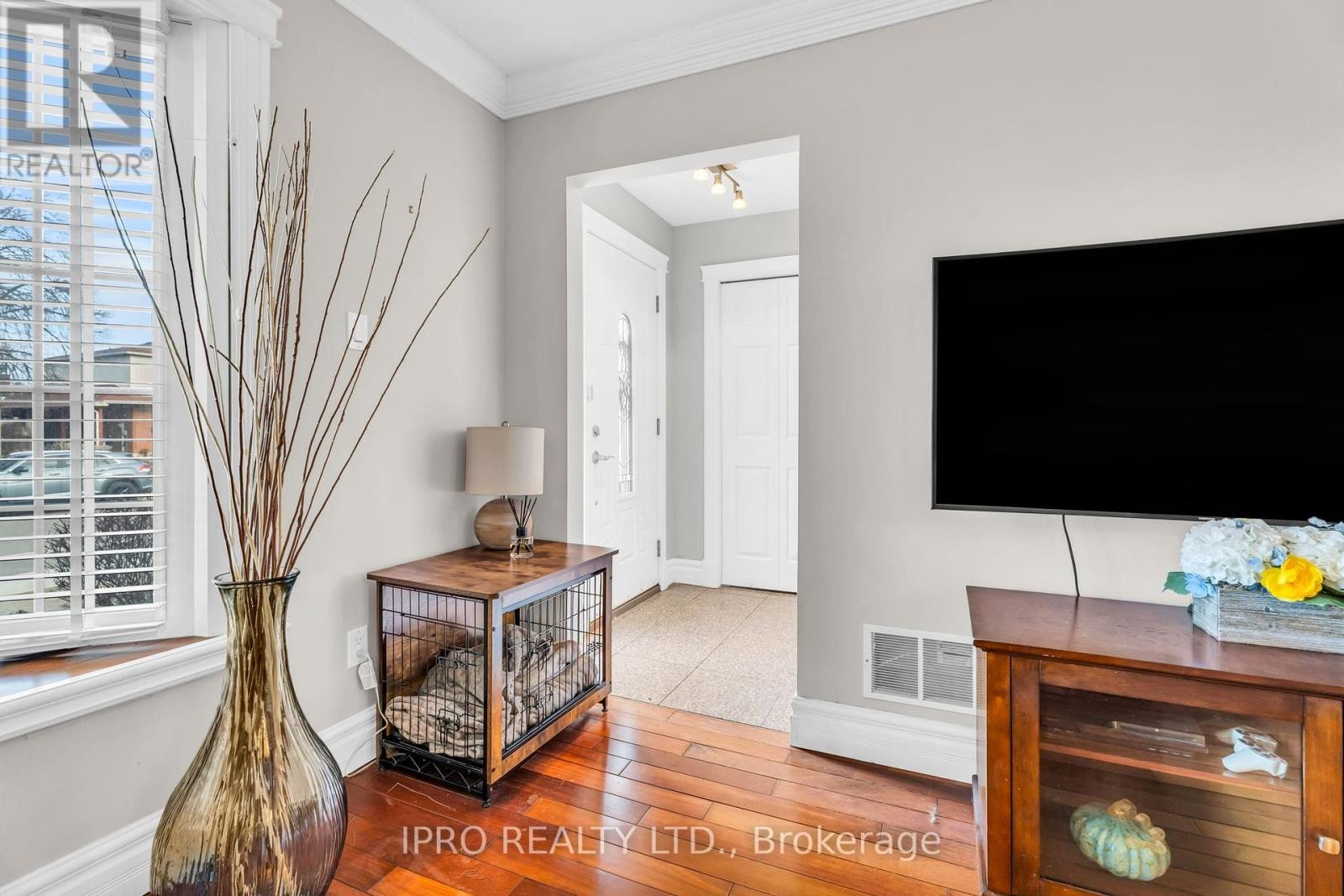 












117 ALICEWOOD COURT

,
Toronto (West Humber-Clairville),




Ontario
M9V3Y1

