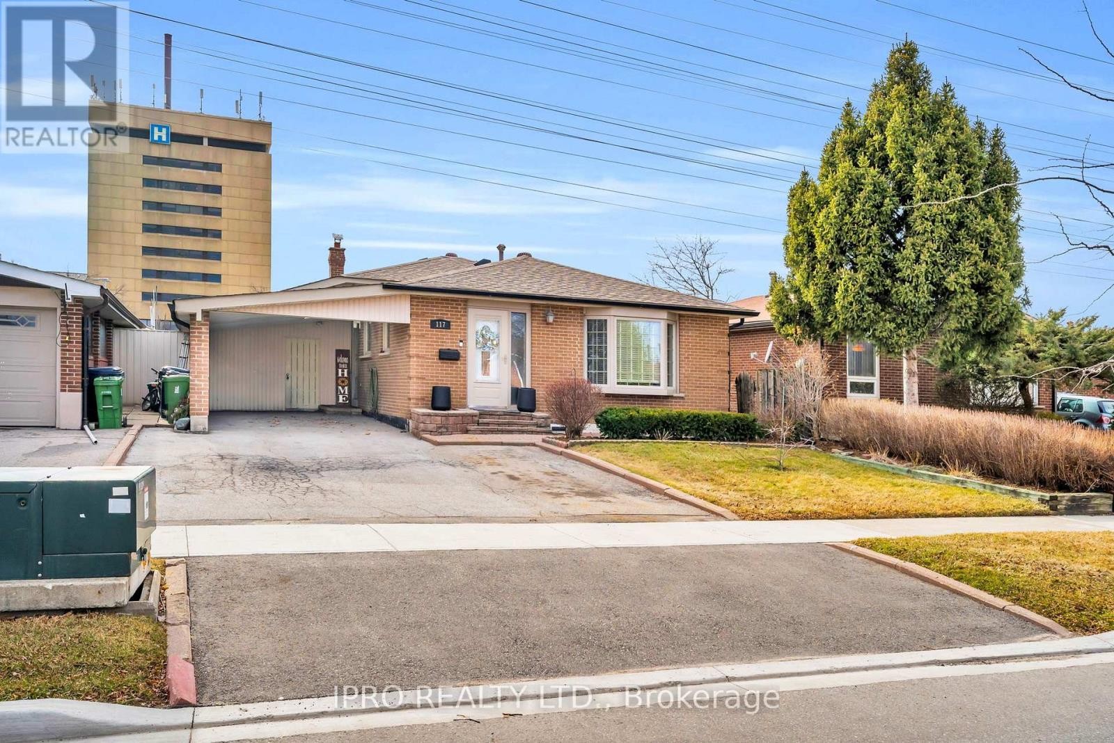 












117 ALICEWOOD COURT

,
Toronto (West Humber-Clairville),




Ontario
M9V3Y1

