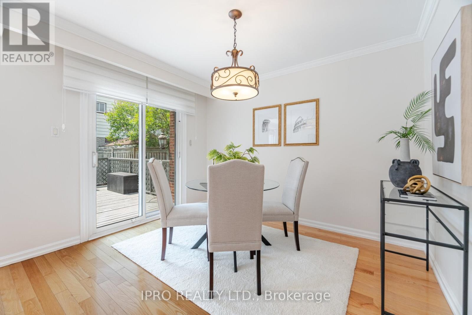 












734 BRIAR CRESCENT

,
Milton (DP Dorset Park),




Ontario
L9T3Z8

