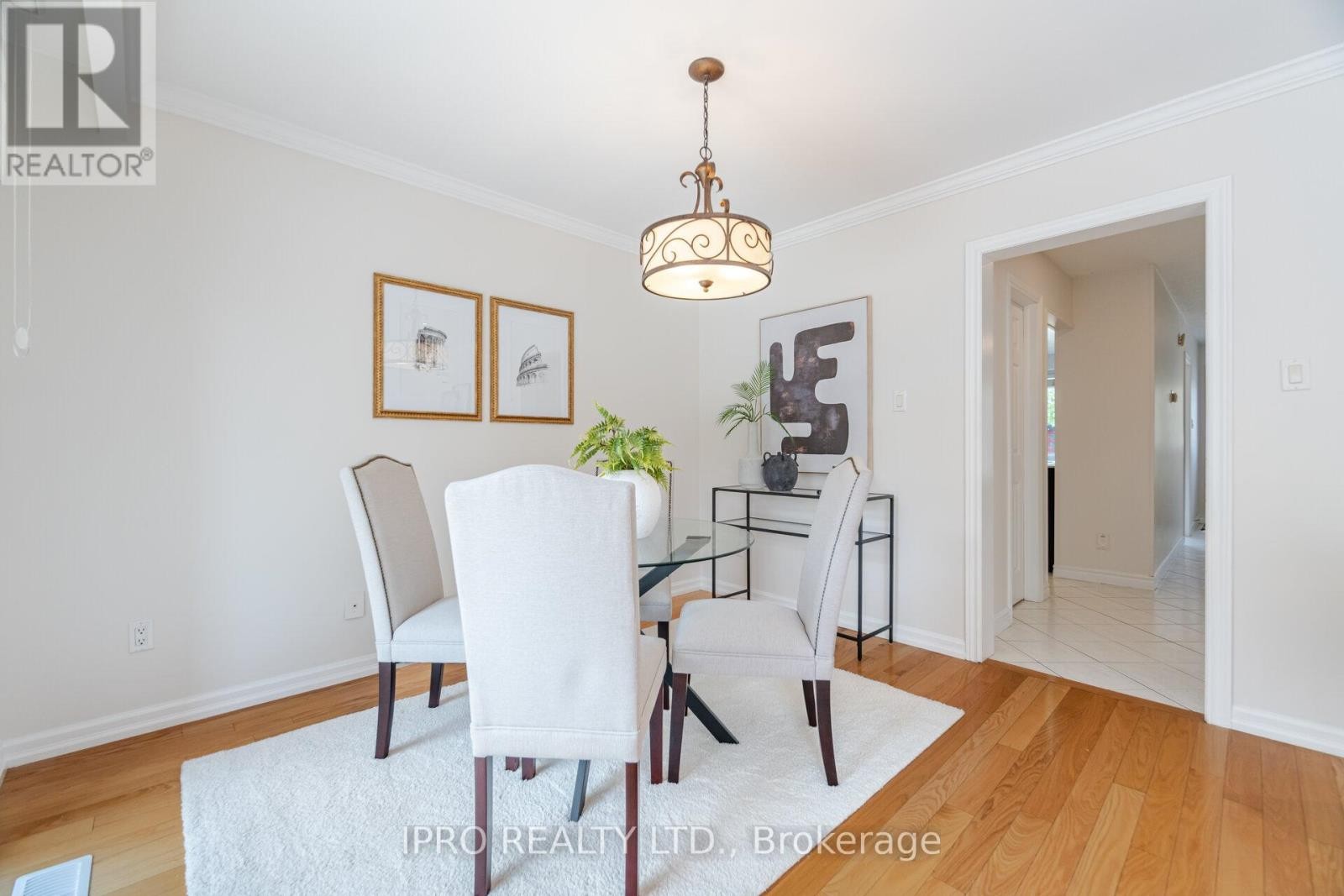 












734 BRIAR CRESCENT

,
Milton (DP Dorset Park),




Ontario
L9T3Z8

