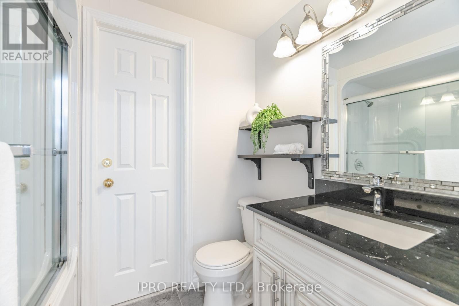 












734 BRIAR CRESCENT

,
Milton (DP Dorset Park),




Ontario
L9T3Z8

