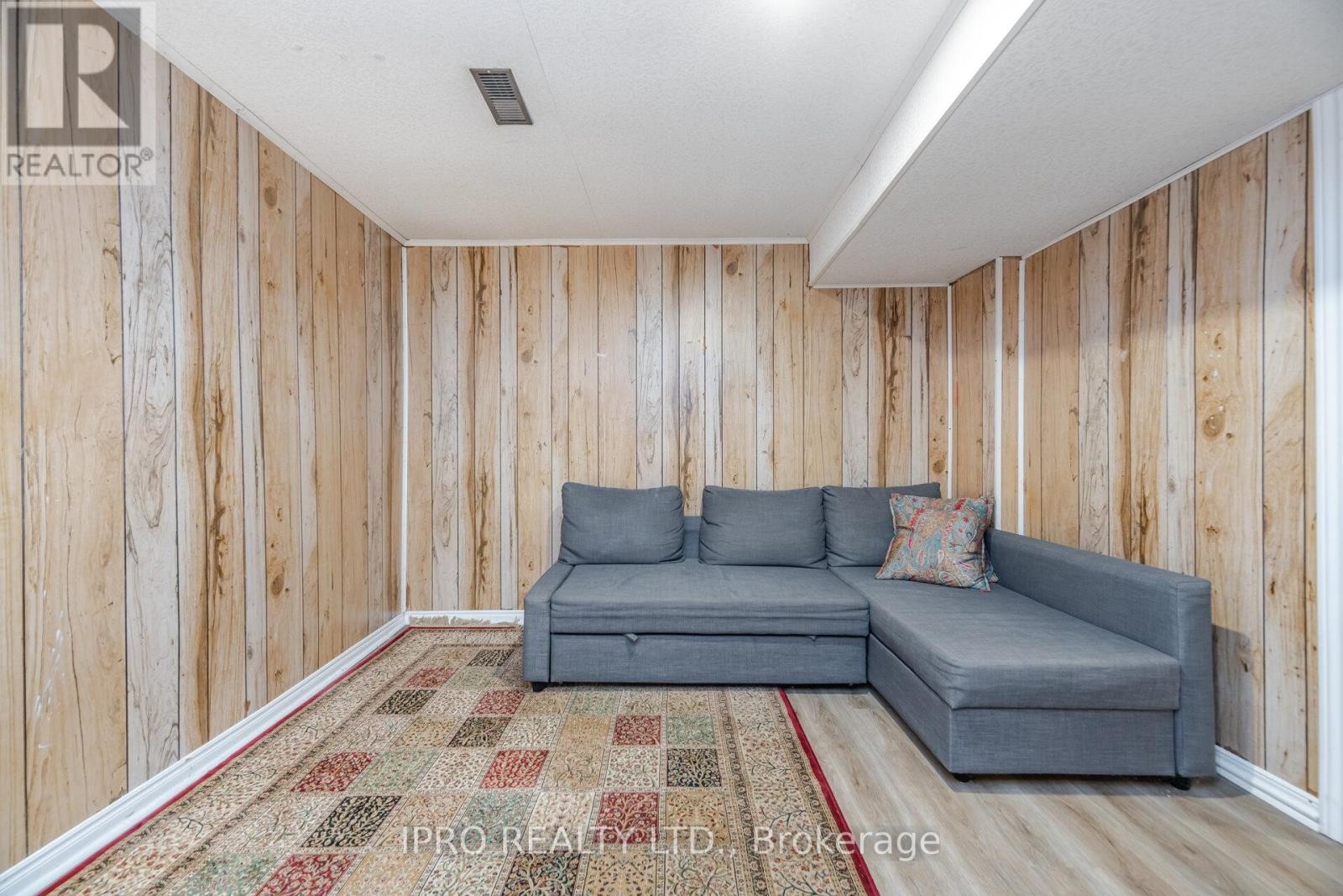 












734 BRIAR CRESCENT

,
Milton (DP Dorset Park),




Ontario
L9T3Z8

