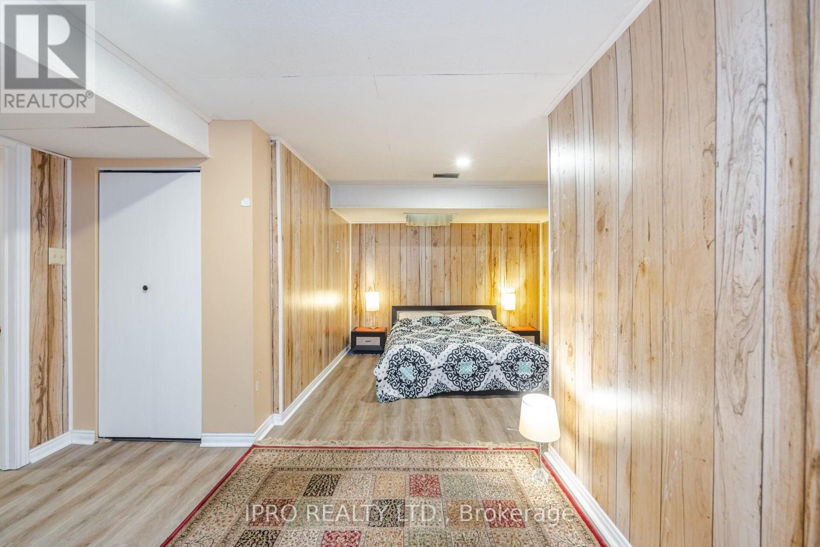 












734 BRIAR CRESCENT

,
Milton (DP Dorset Park),




Ontario
L9T3Z8

