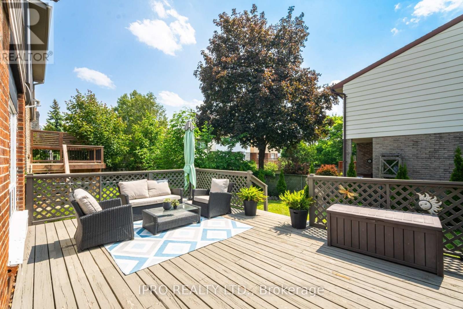 












734 BRIAR CRESCENT

,
Milton (DP Dorset Park),




Ontario
L9T3Z8


