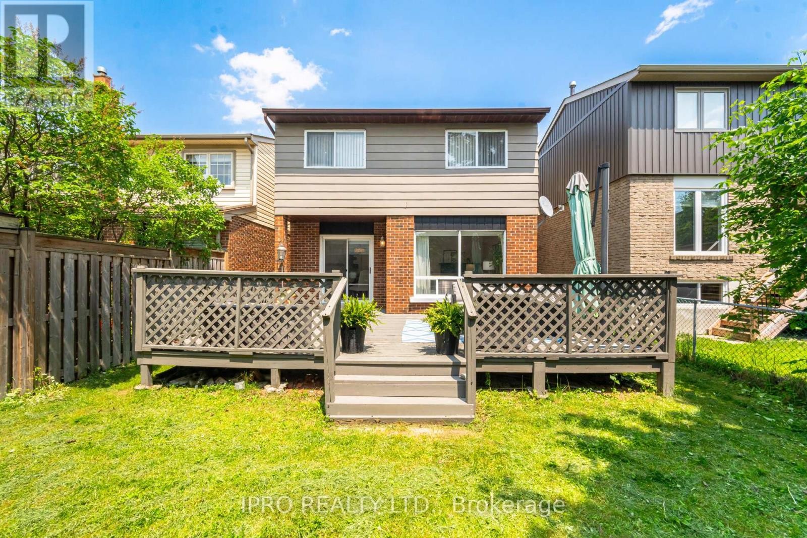 












734 BRIAR CRESCENT

,
Milton (DP Dorset Park),




Ontario
L9T3Z8

