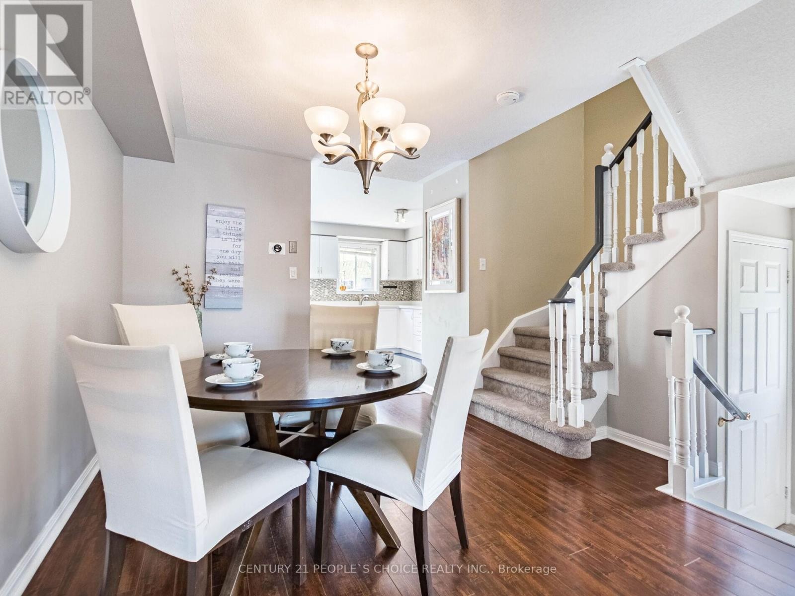 












18 PALOMINO TRAIL

,
Halton Hills (Georgetown),




Ontario
L7G6E9


