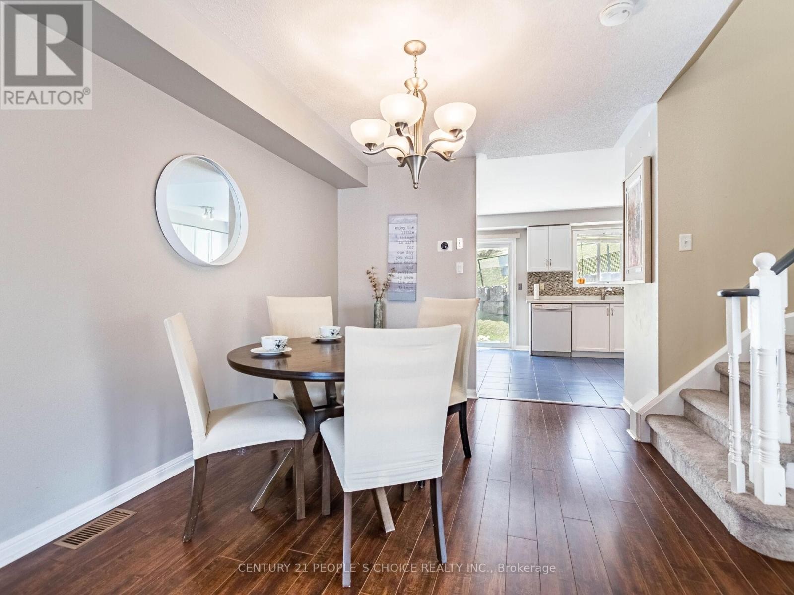 












18 PALOMINO TRAIL

,
Halton Hills (Georgetown),




Ontario
L7G6E9

