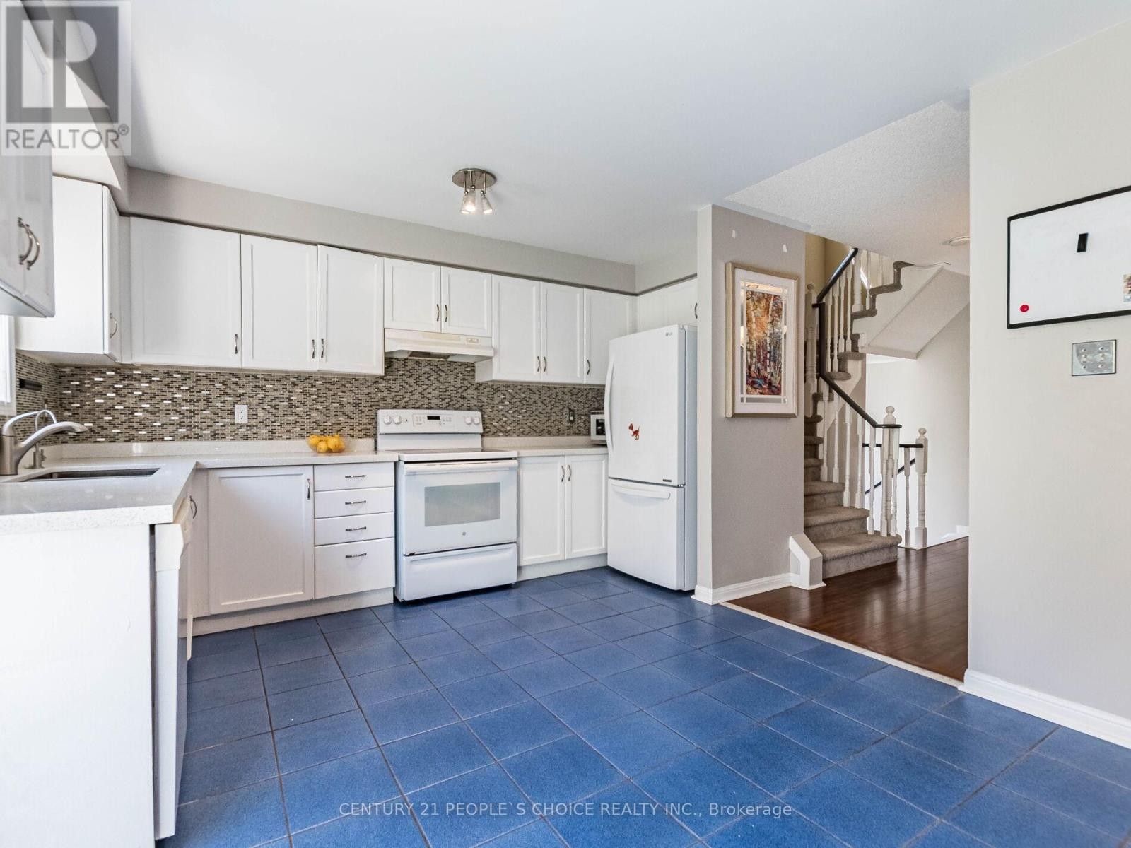 












18 PALOMINO TRAIL

,
Halton Hills (Georgetown),




Ontario
L7G6E9

