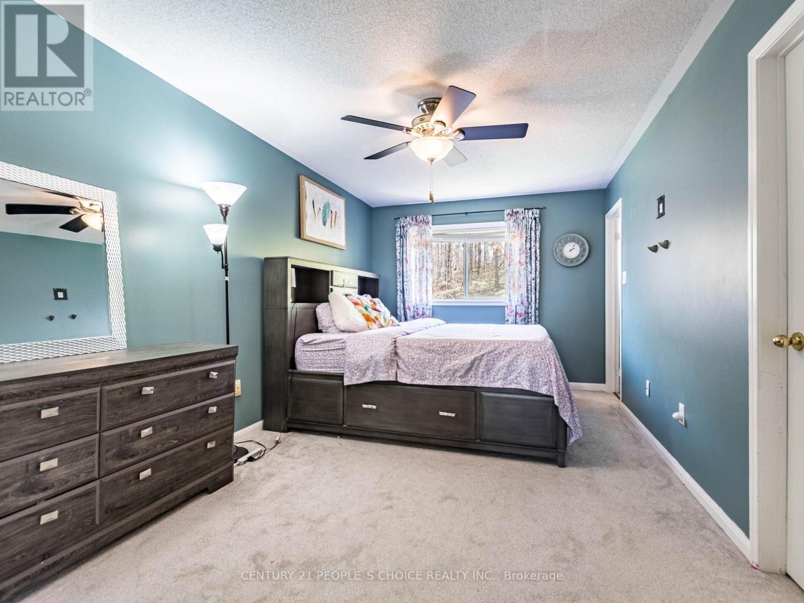 












18 PALOMINO TRAIL

,
Halton Hills (Georgetown),




Ontario
L7G6E9

