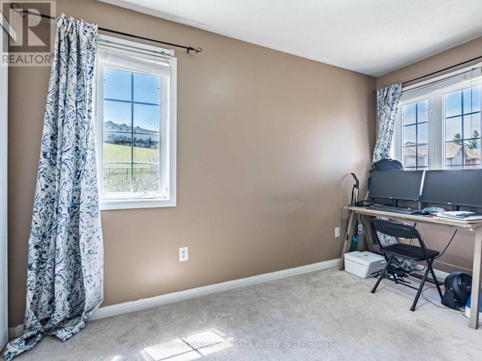 












18 PALOMINO TRAIL

,
Halton Hills (Georgetown),




Ontario
L7G6E9

