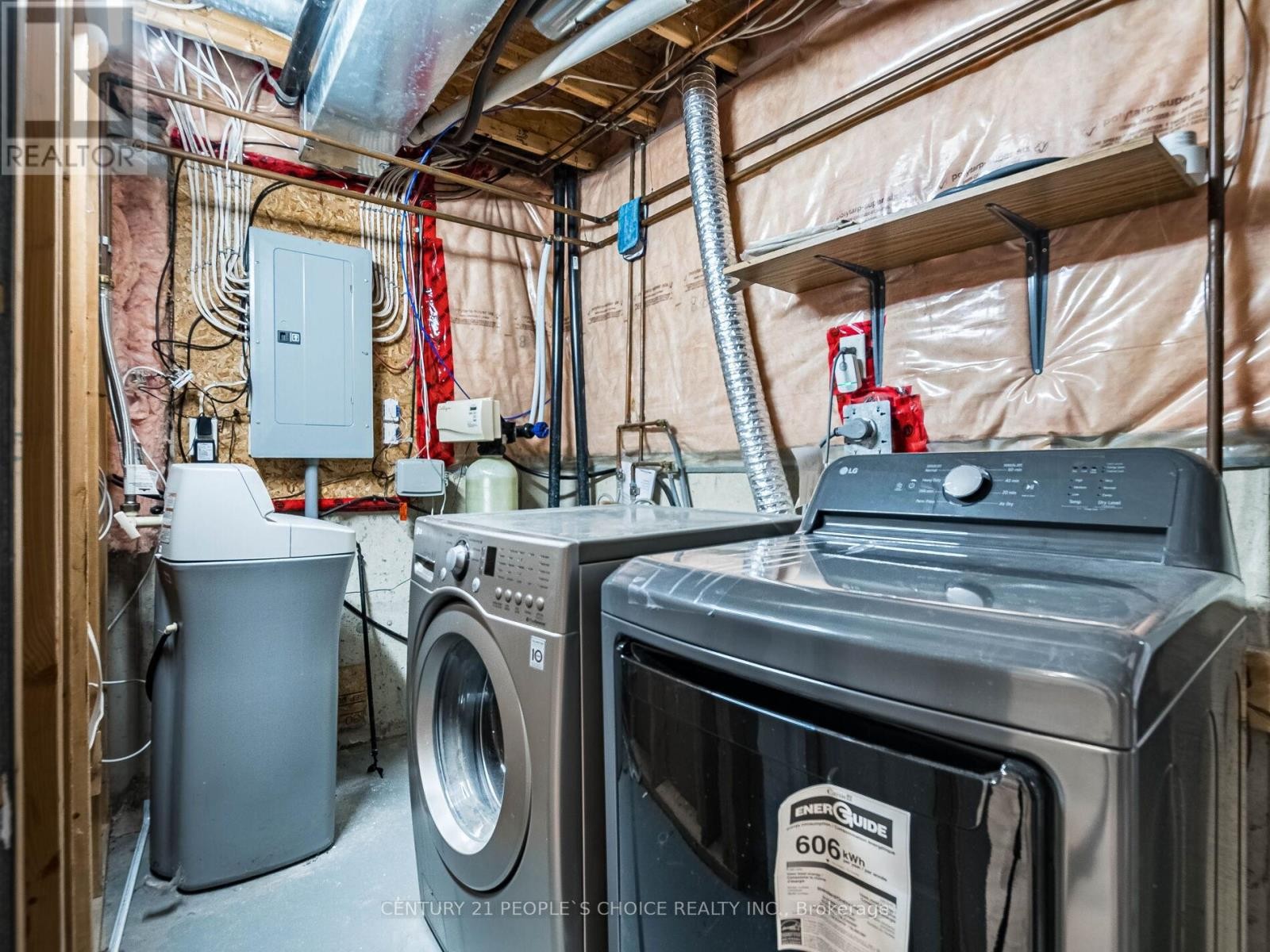 












18 PALOMINO TRAIL

,
Halton Hills (Georgetown),




Ontario
L7G6E9

