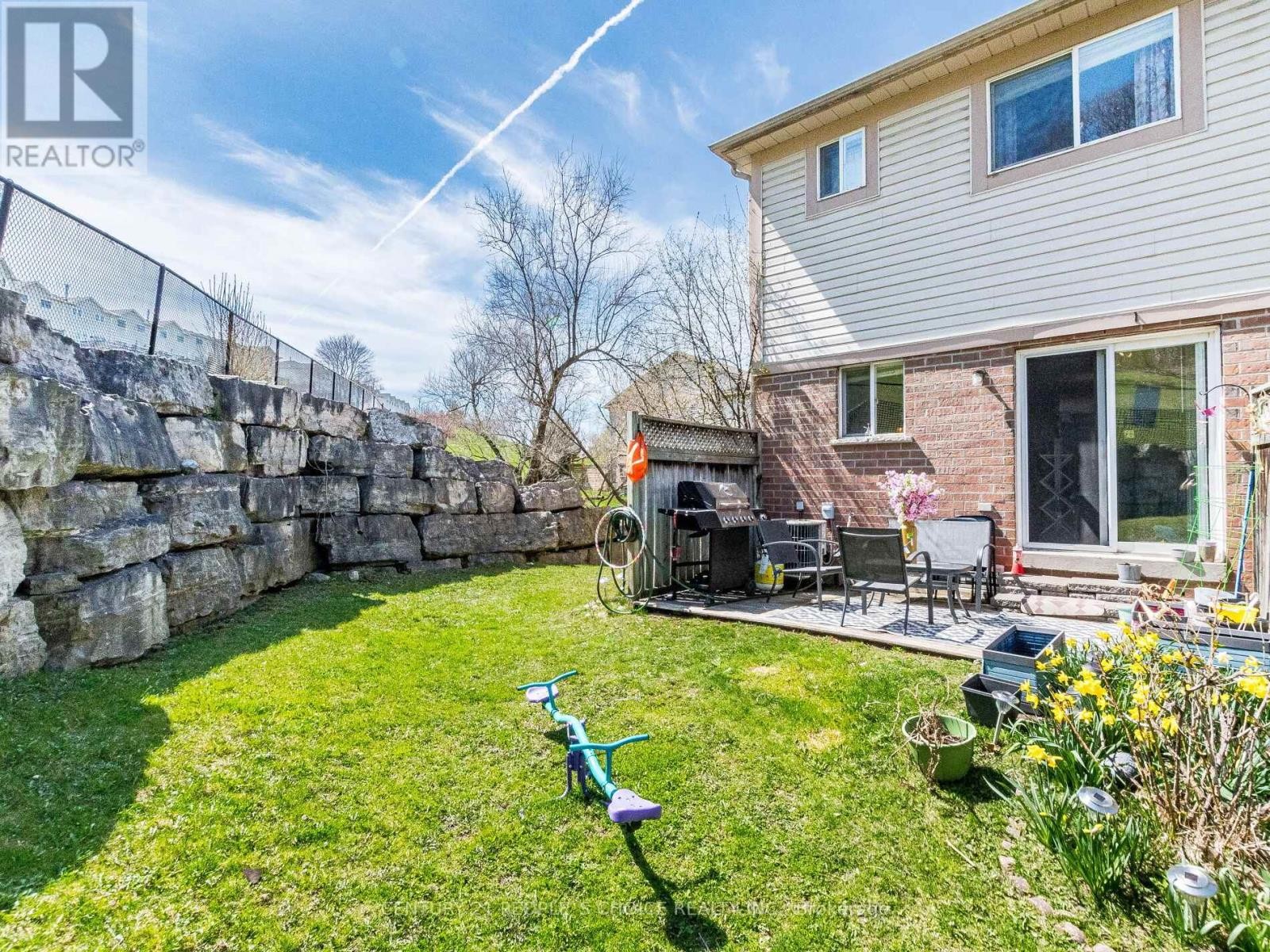 












18 PALOMINO TRAIL

,
Halton Hills (Georgetown),




Ontario
L7G6E9

