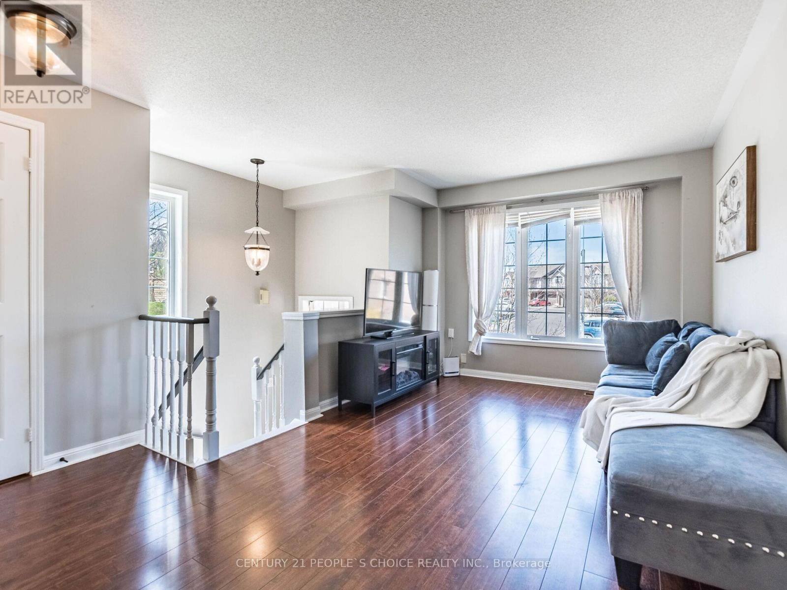 












18 PALOMINO TRAIL

,
Halton Hills (Georgetown),




Ontario
L7G6E9

