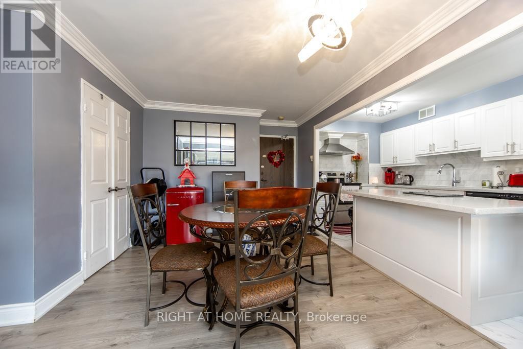 












1103 - 9 FOUR WINDS DRIVE

,
Toronto (York University Heights),




Ontario
M3J2S8

