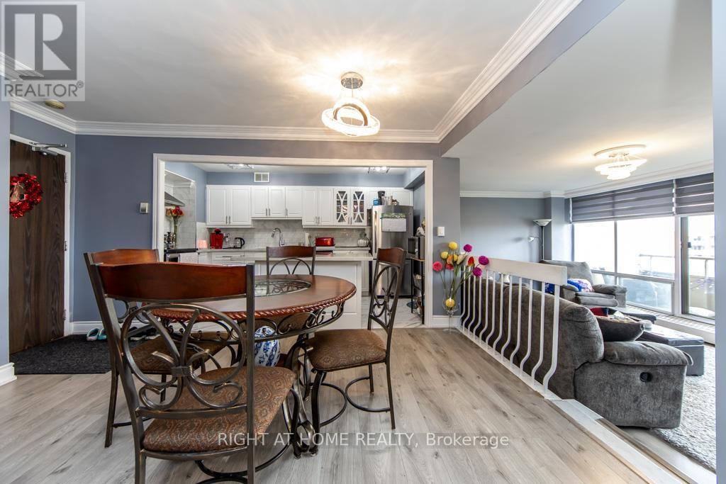 












1103 - 9 FOUR WINDS DRIVE

,
Toronto (York University Heights),




Ontario
M3J2S8

