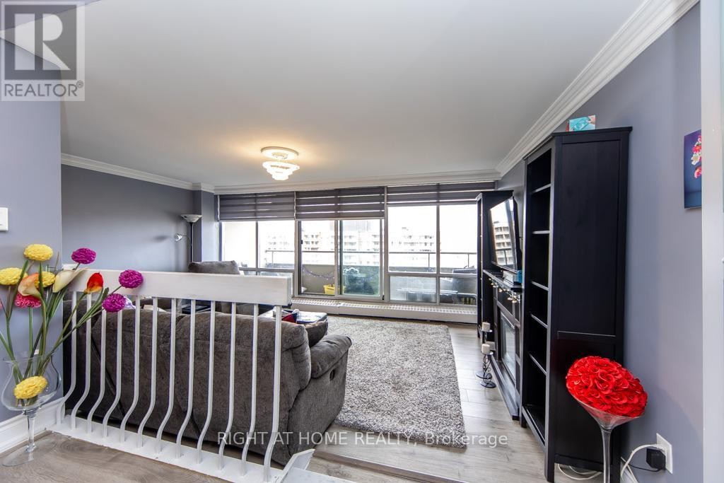 












1103 - 9 FOUR WINDS DRIVE

,
Toronto (York University Heights),




Ontario
M3J2S8

