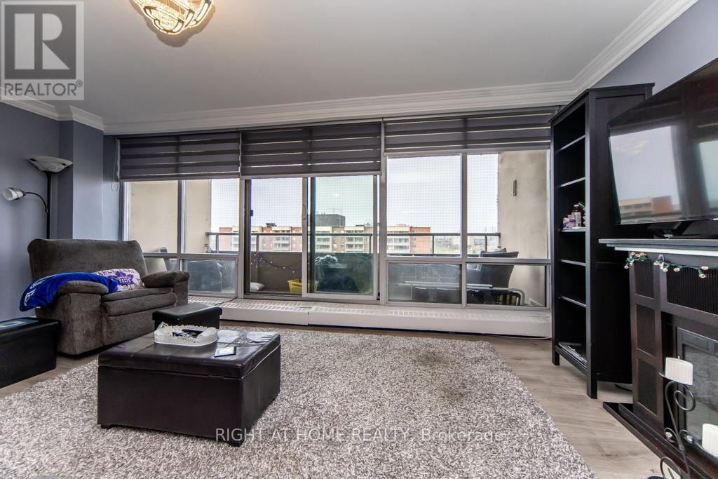 












1103 - 9 FOUR WINDS DRIVE

,
Toronto (York University Heights),




Ontario
M3J2S8


