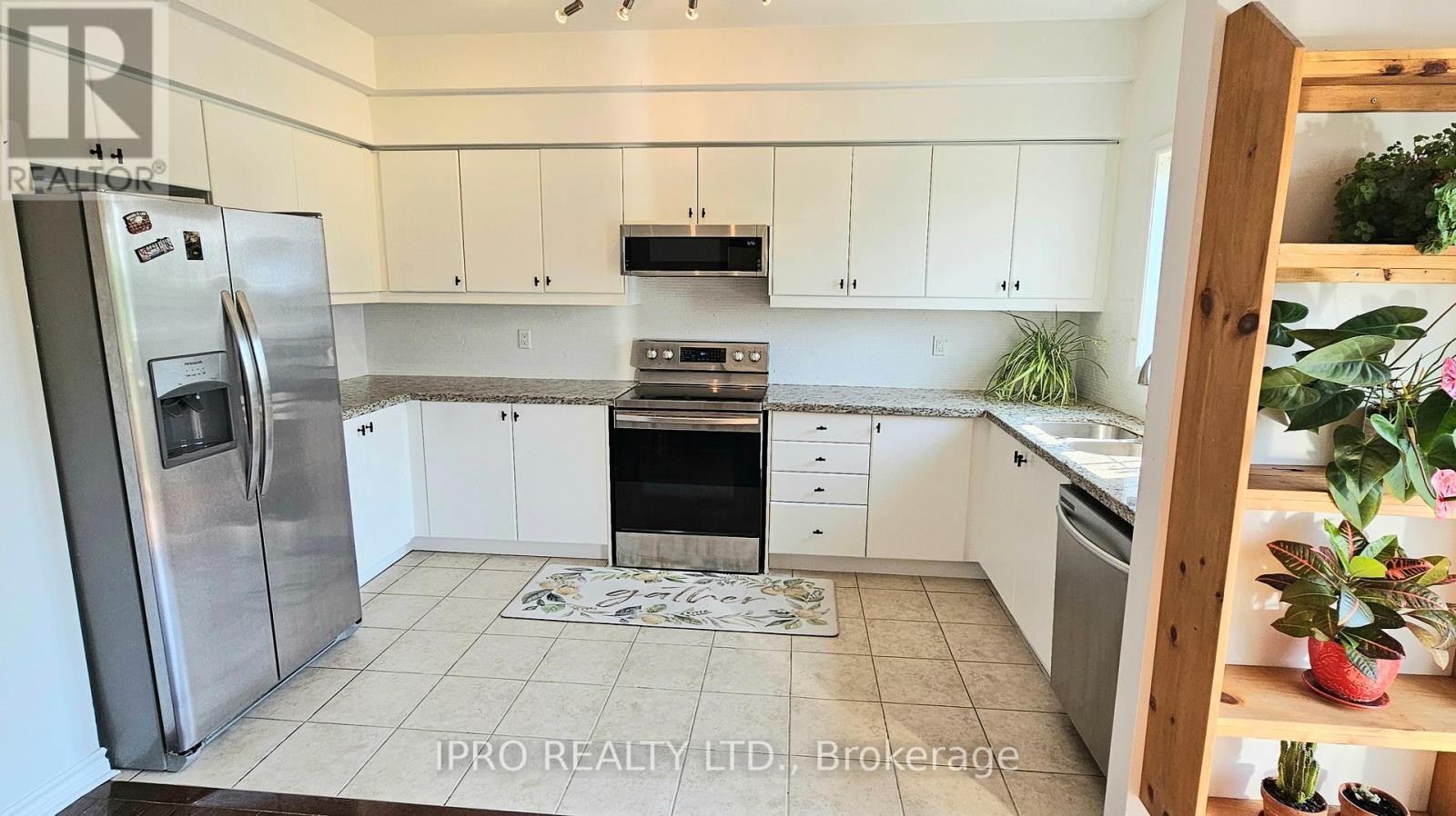 












355 HOBBS CRESCENT

,
Milton (CL Clarke),




Ontario
L9T0J3

