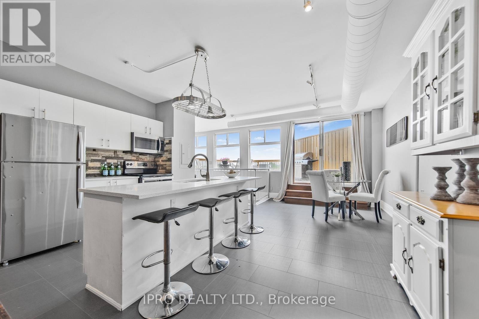 












2 - 166 BROADWAY AVENUE

,
Orangeville,




Ontario
L9W1K3

