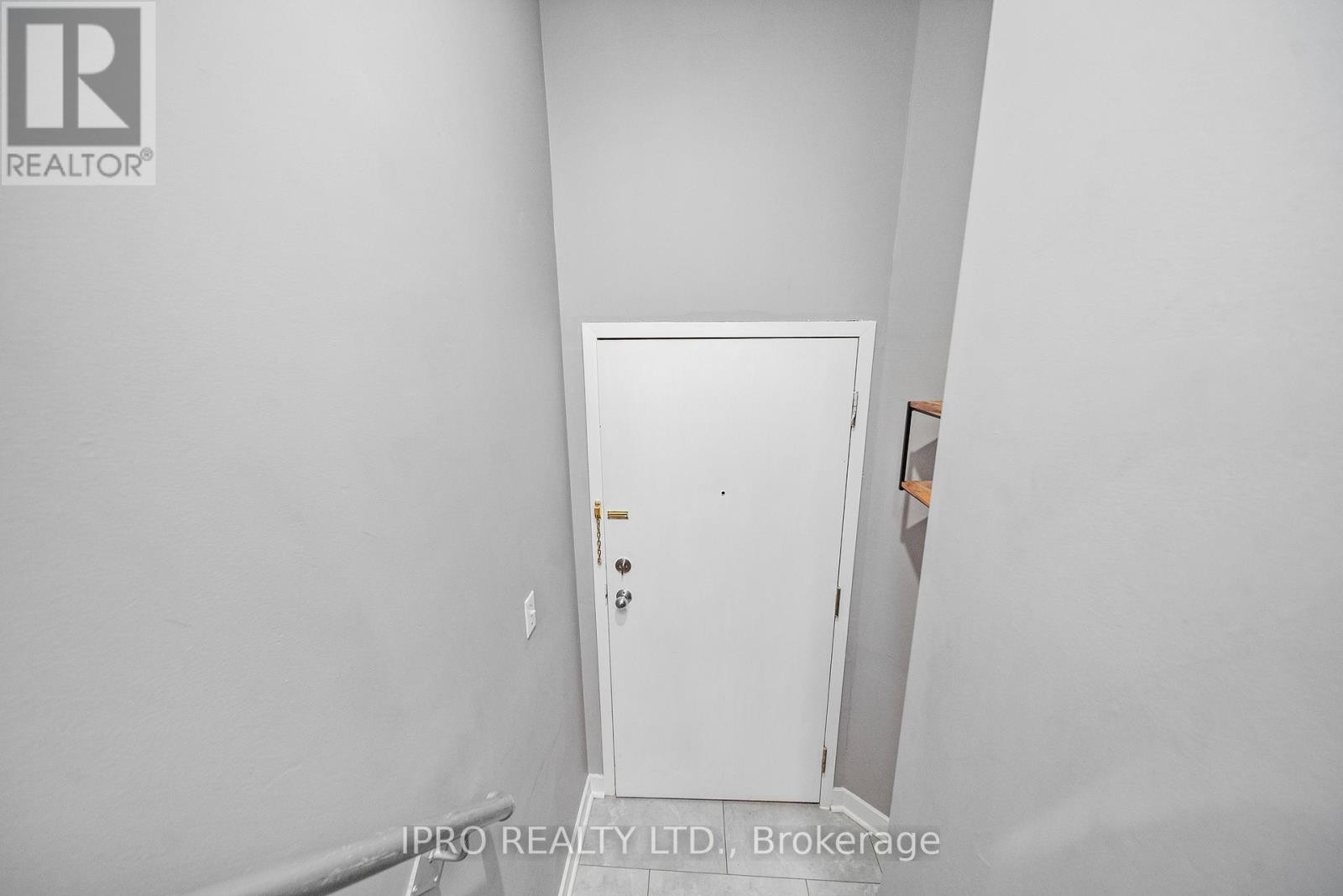 












2 - 166 BROADWAY AVENUE

,
Orangeville,




Ontario
L9W1K3

