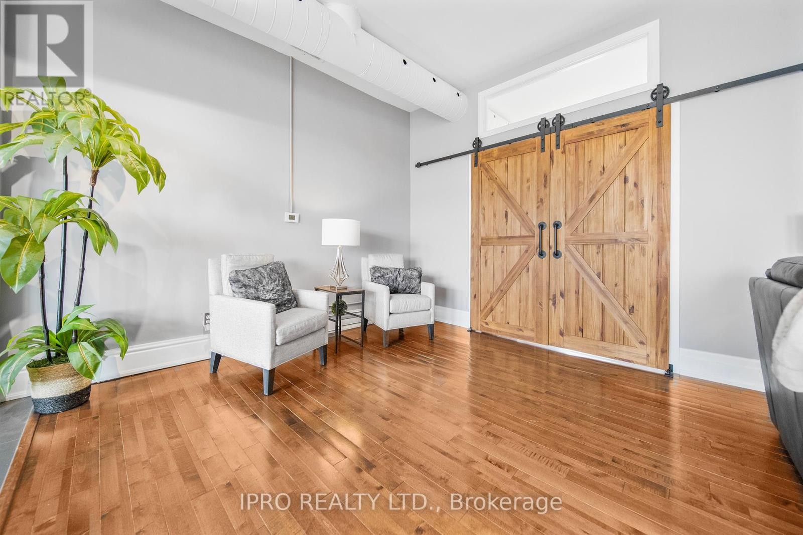 












2 - 166 BROADWAY AVENUE

,
Orangeville,




Ontario
L9W1K3

