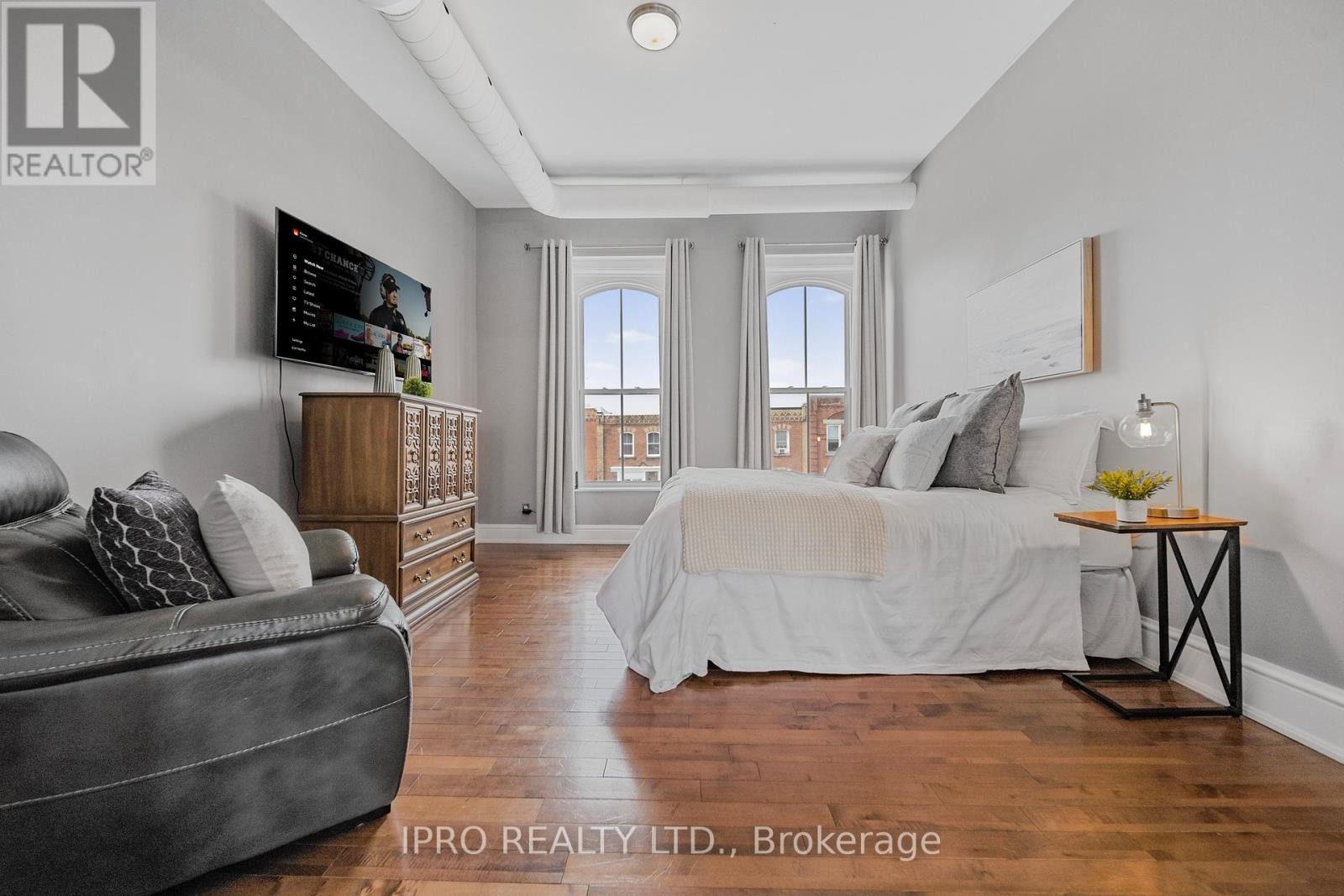 












2 - 166 BROADWAY AVENUE

,
Orangeville,




Ontario
L9W1K3

