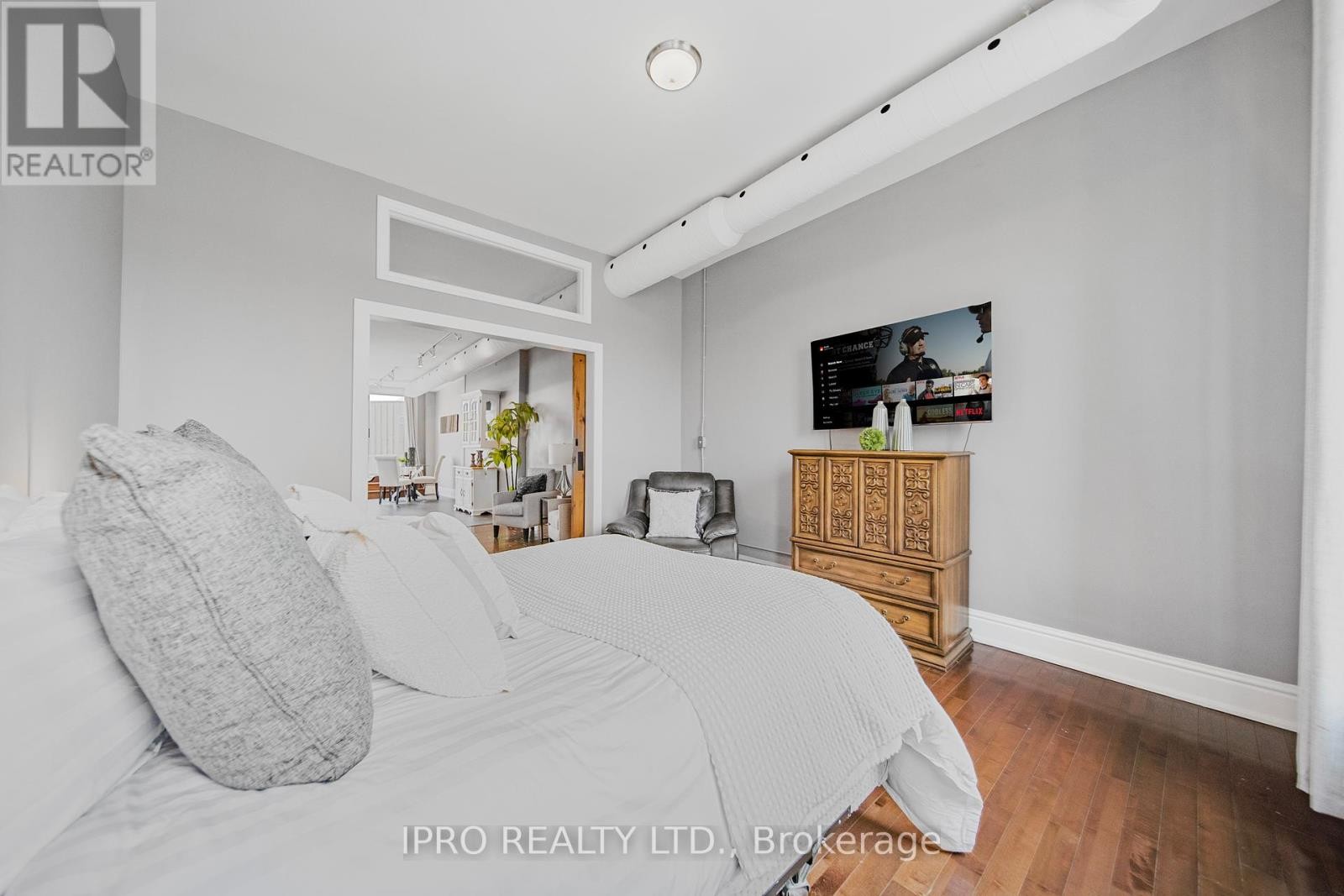 












2 - 166 BROADWAY AVENUE

,
Orangeville,




Ontario
L9W1K3

