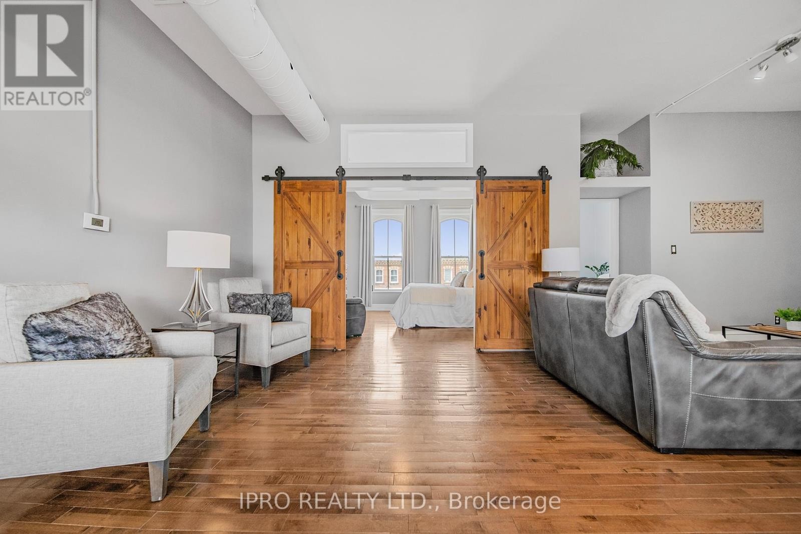 












2 - 166 BROADWAY AVENUE

,
Orangeville,




Ontario
L9W1K3

