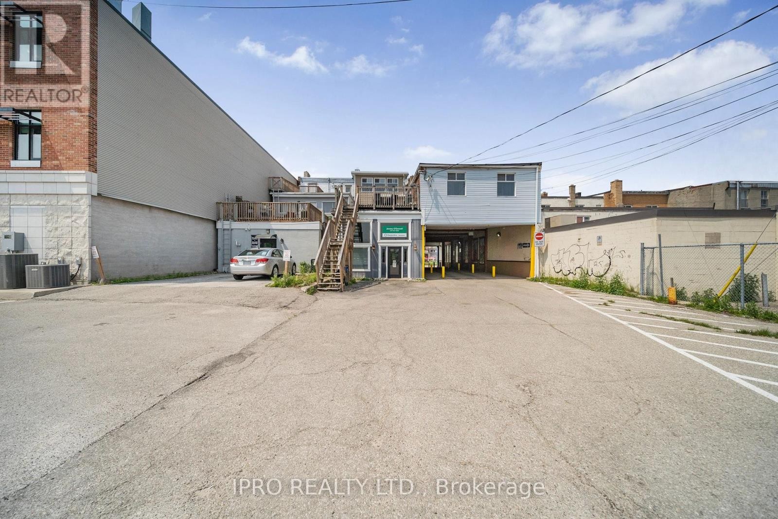 












2 - 166 BROADWAY AVENUE

,
Orangeville,




Ontario
L9W1K3

