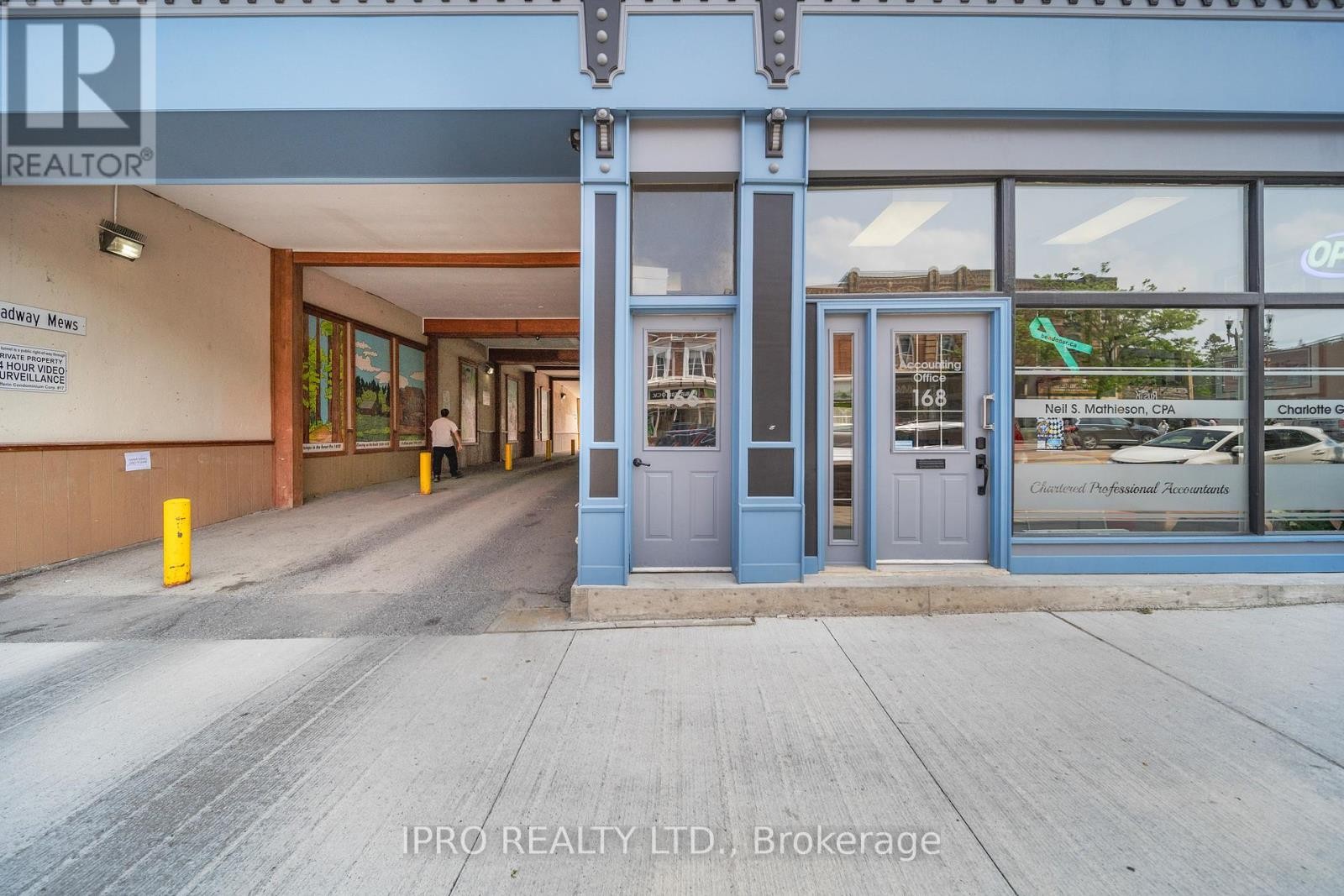 












2 - 166 BROADWAY AVENUE

,
Orangeville,




Ontario
L9W1K3

