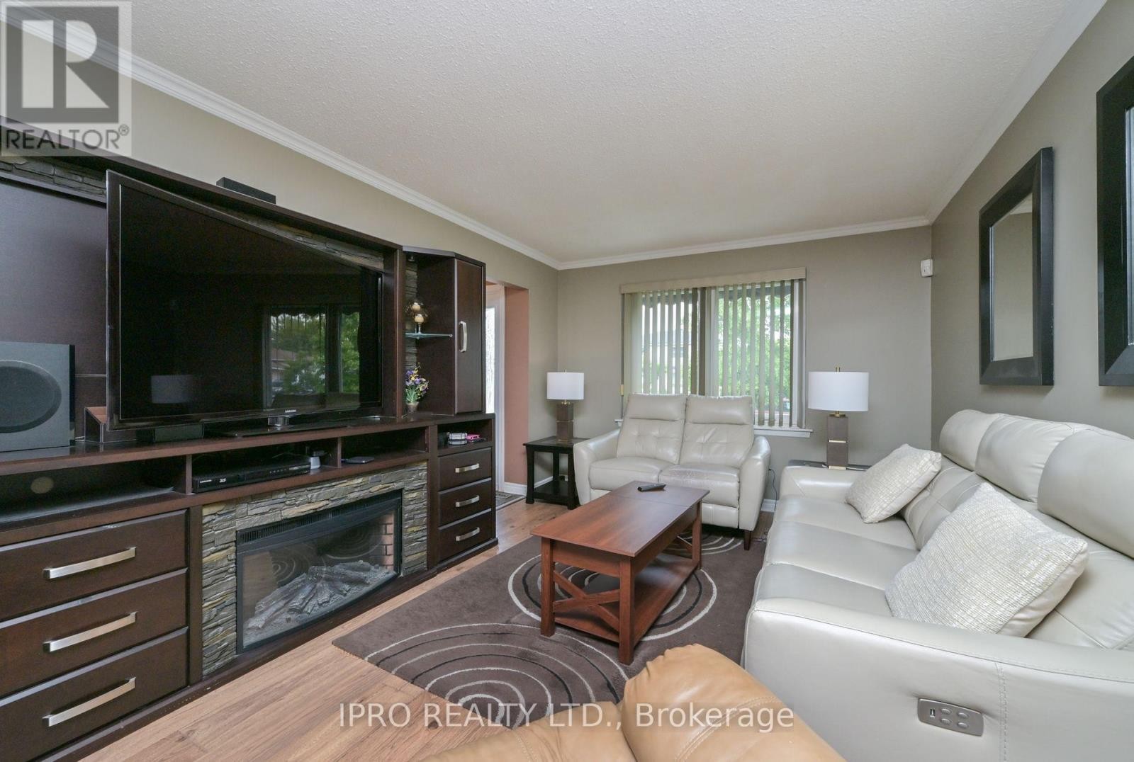 












44 MARBLEHEAD CRESCENT

,
Brampton (Central Park),




Ontario
L6S2V1


