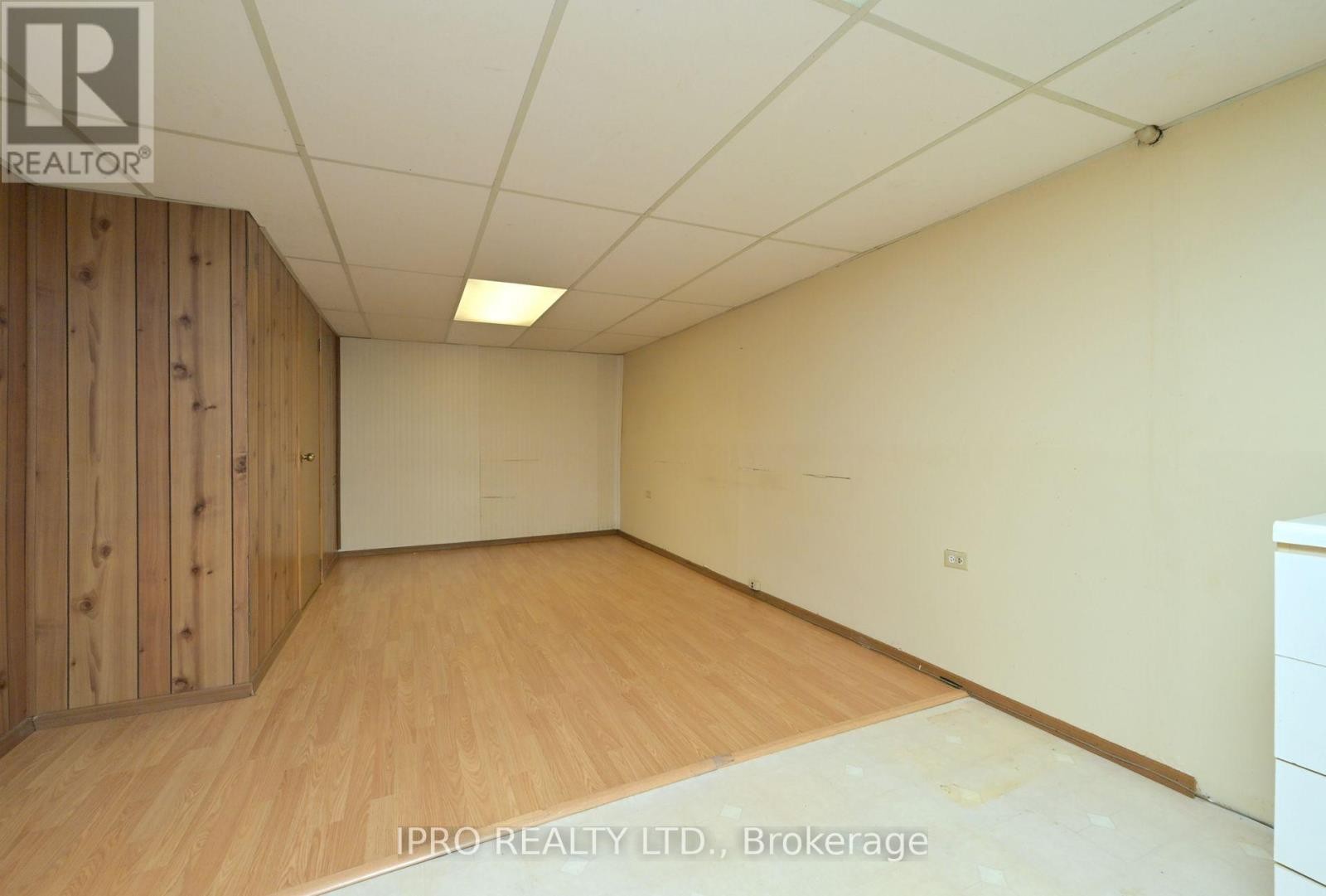 












44 MARBLEHEAD CRESCENT

,
Brampton (Central Park),




Ontario
L6S2V1

