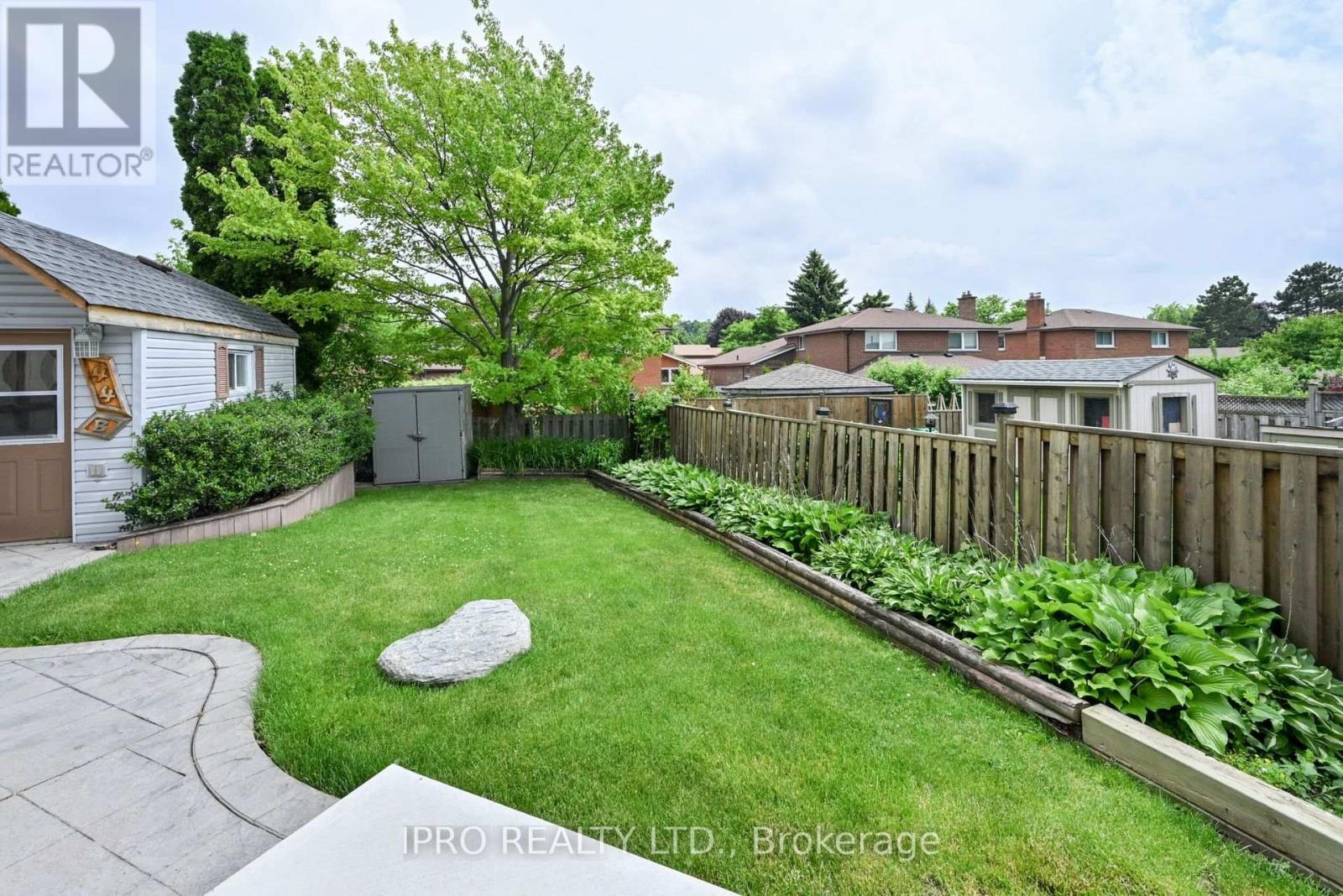 












44 MARBLEHEAD CRESCENT

,
Brampton (Central Park),




Ontario
L6S2V1

