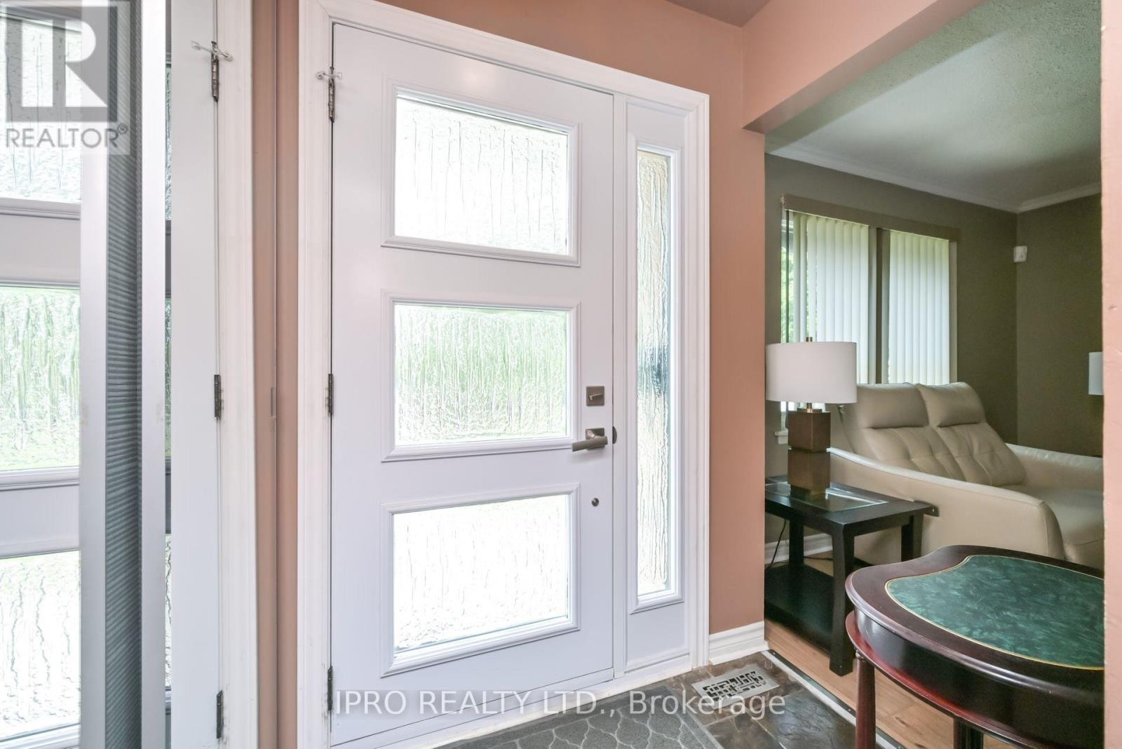 












44 MARBLEHEAD CRESCENT

,
Brampton (Central Park),




Ontario
L6S2V1

