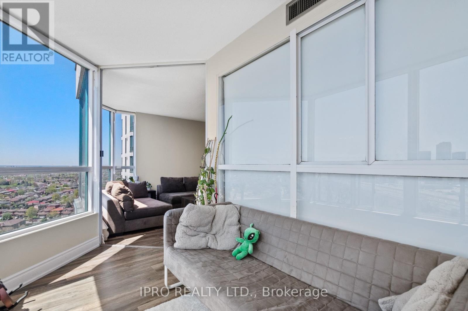 












2106 - 4460 TUCANA COURT

,
Mississauga (Hurontario),




Ontario
L5R3K9


