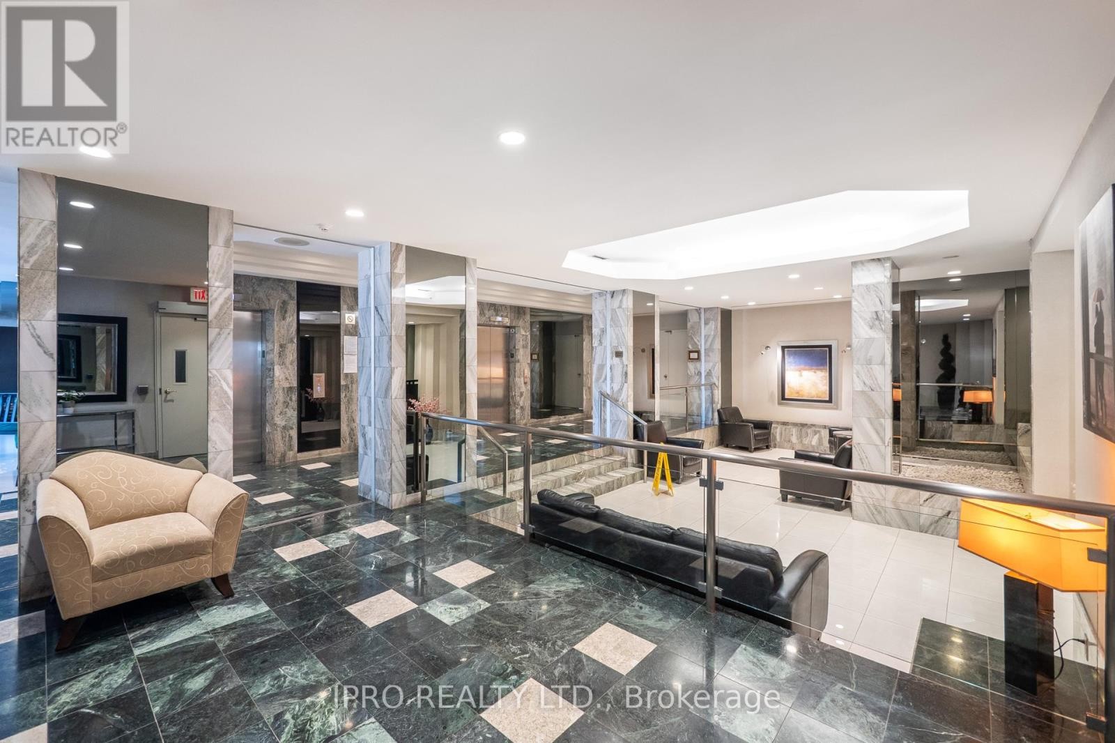 












2106 - 4460 TUCANA COURT

,
Mississauga (Hurontario),




Ontario
L5R3K9

