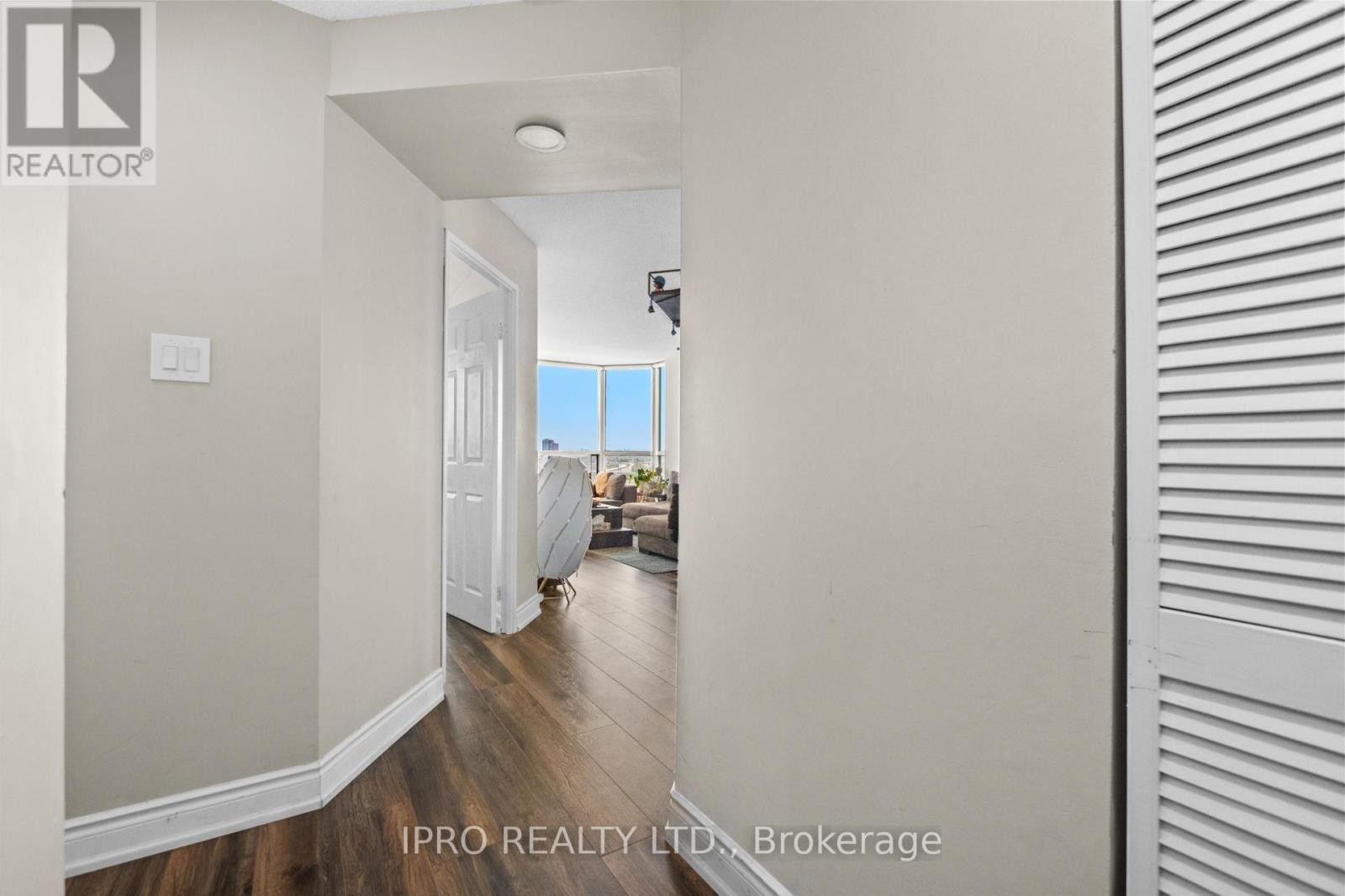 












2106 - 4460 TUCANA COURT

,
Mississauga (Hurontario),




Ontario
L5R3K9

