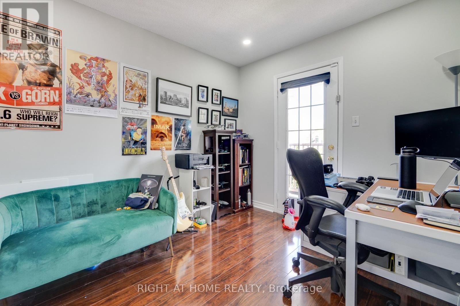 












5146 PORTER STREET

,
Burlington (Uptown),




Ontario
L7L6K8

