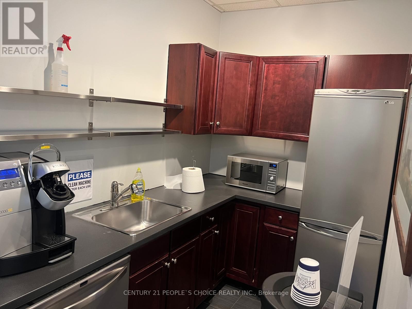 












208 - 420 MAIN STREET E

,
Milton (OM Old Milton),




Ontario
L9T5G3

