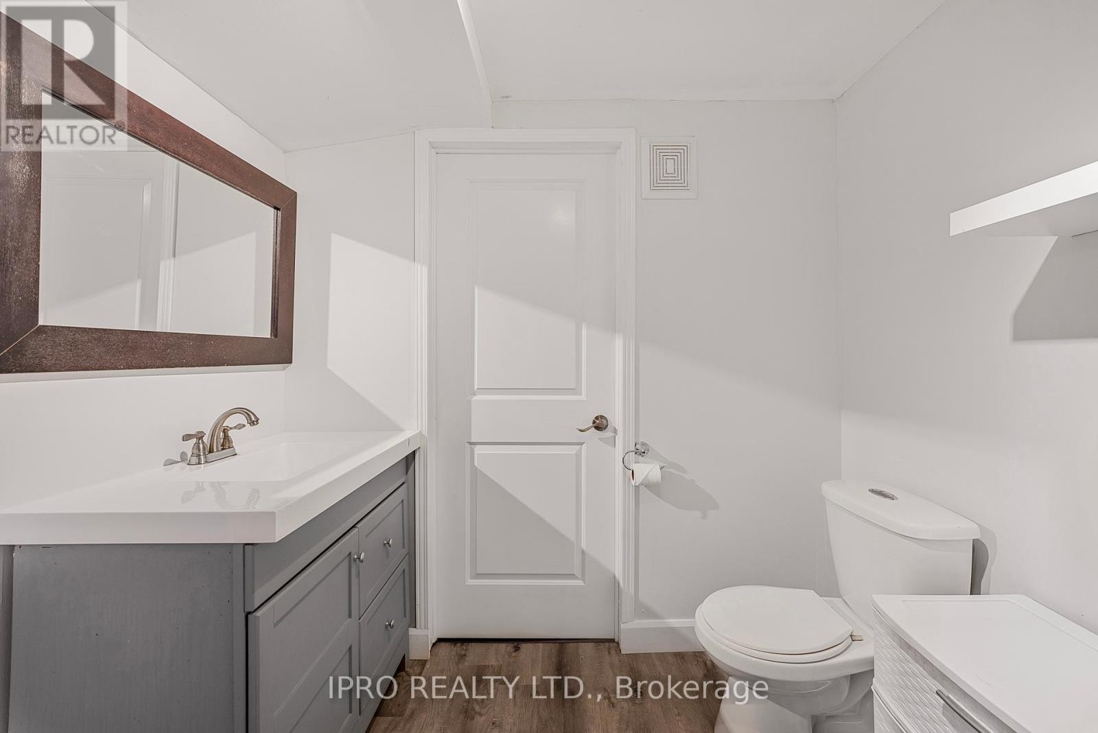 












6811 EDENWOOD DRIVE

,
Mississauga (Meadowvale),




Ontario
L5N3X9

