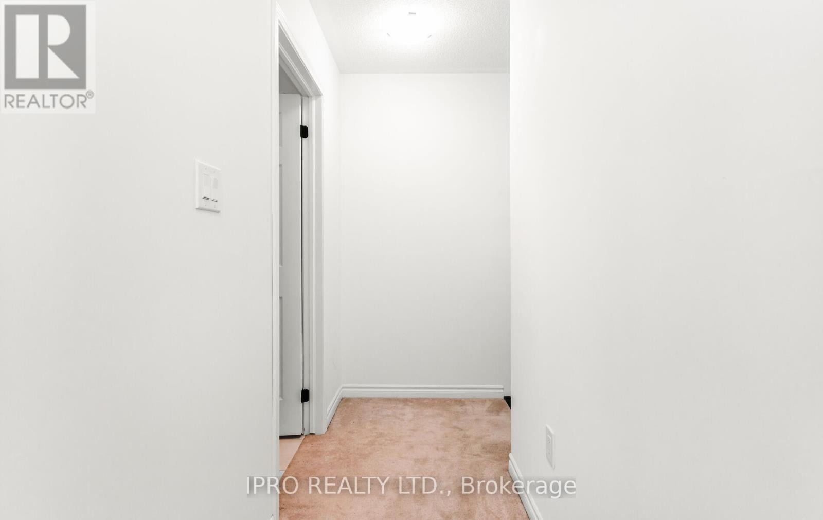 












539 BELLFLOWER COURT

,
Milton (MI Rural Milton),




Ontario
L9T1W5

