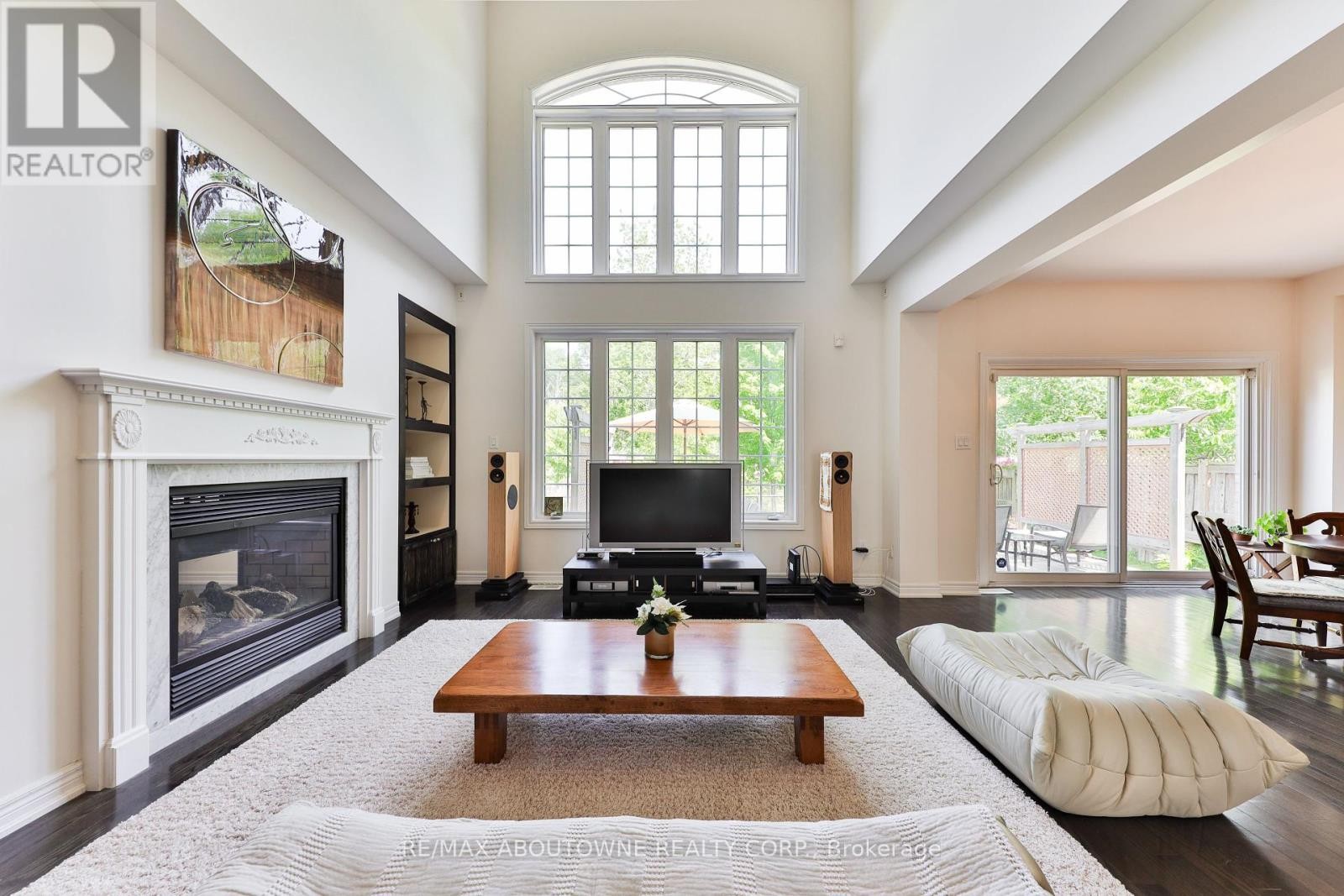 












317 NAUTICAL BOULEVARD

,
Oakville (BR Bronte),




Ontario
L6L0C1


