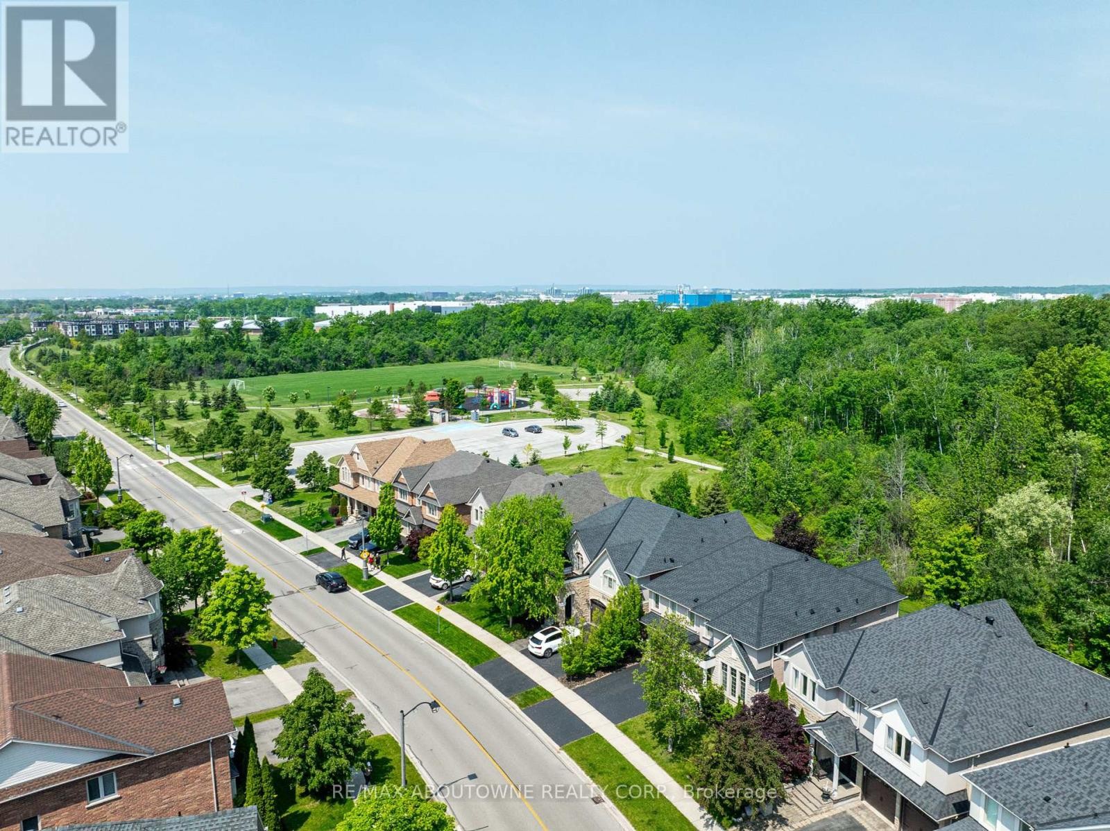 












317 NAUTICAL BOULEVARD

,
Oakville (BR Bronte),




Ontario
L6L0C1

