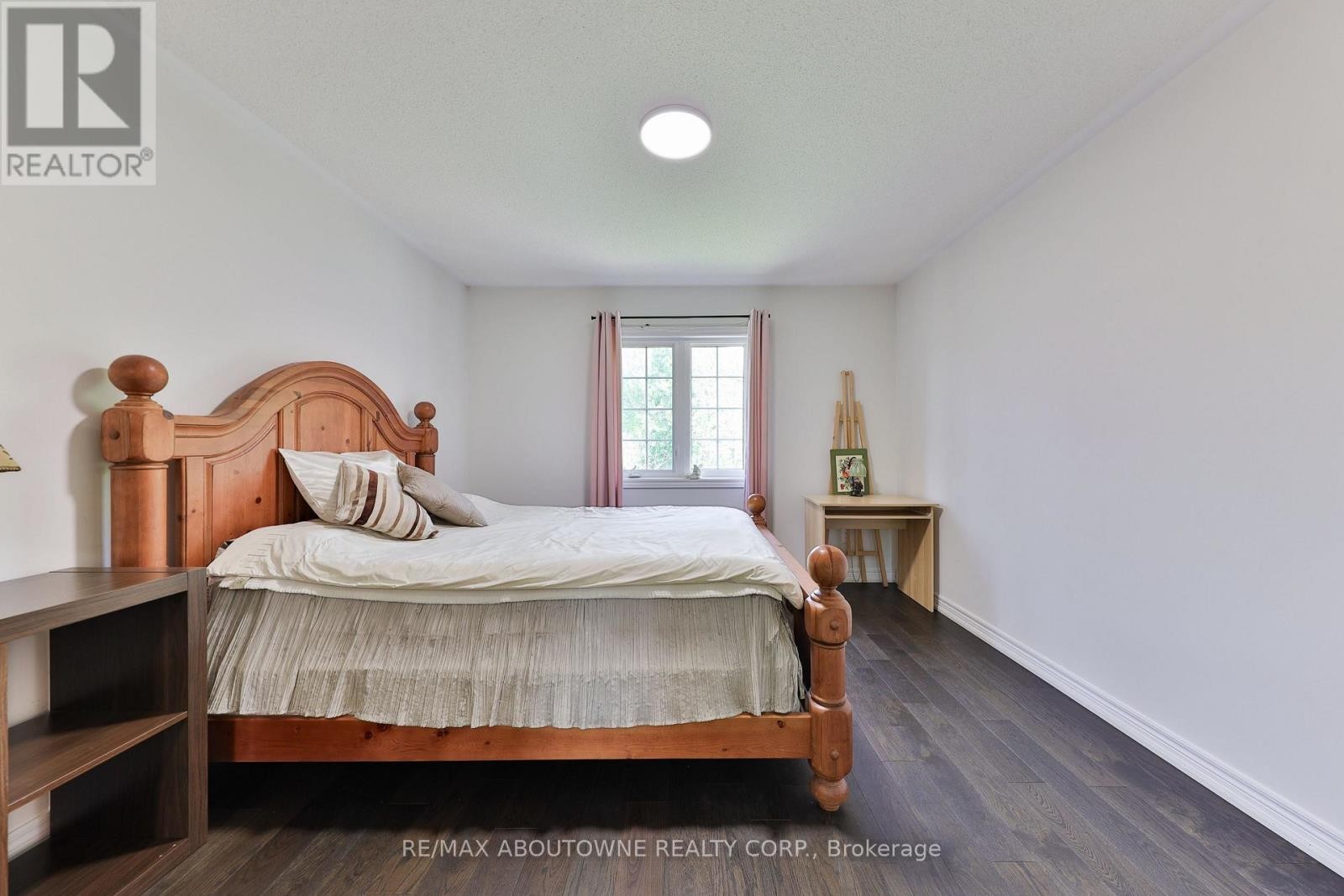 












317 NAUTICAL BOULEVARD

,
Oakville (BR Bronte),




Ontario
L6L0C1

