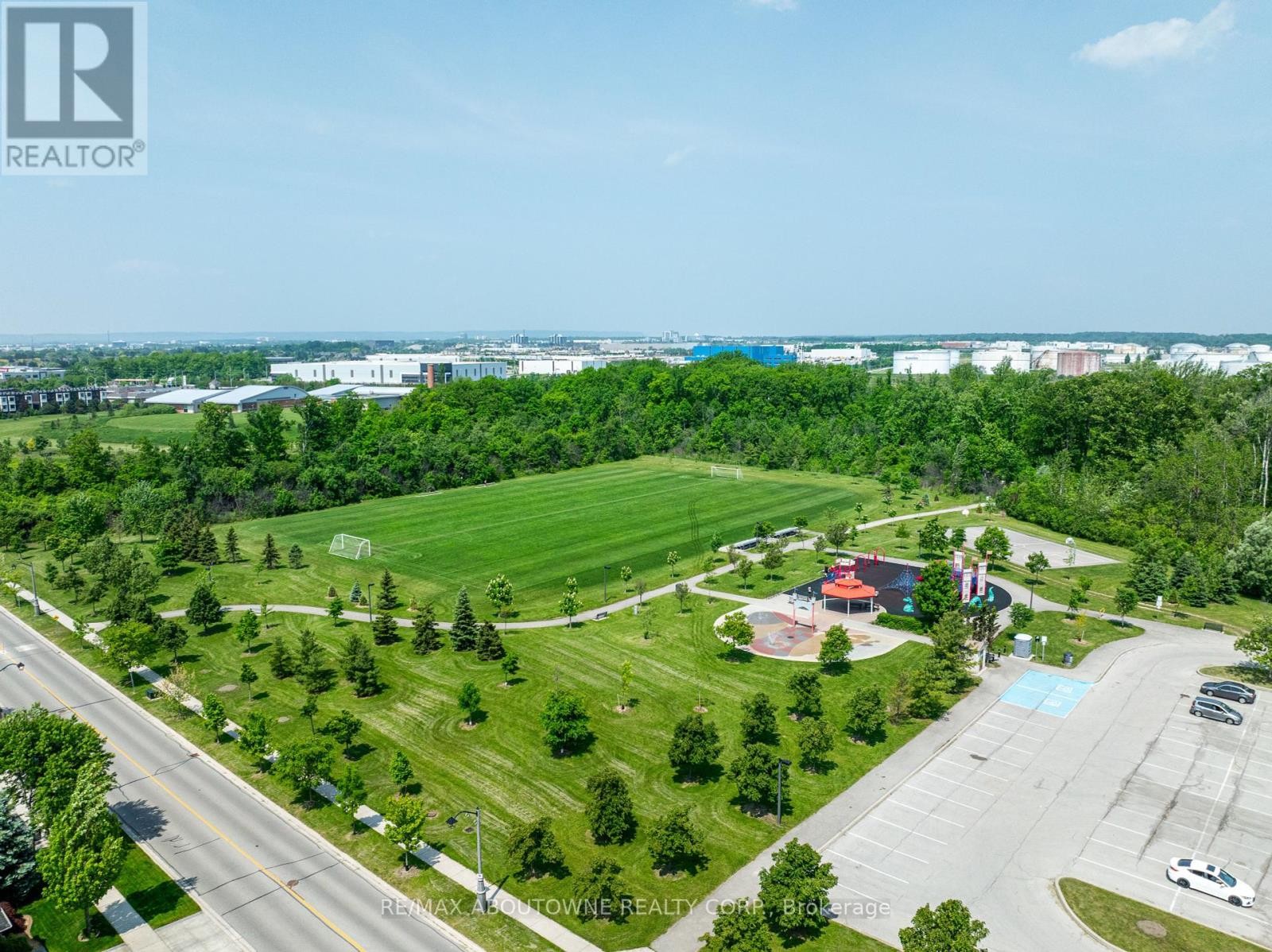 












317 NAUTICAL BOULEVARD

,
Oakville (BR Bronte),




Ontario
L6L0C1

