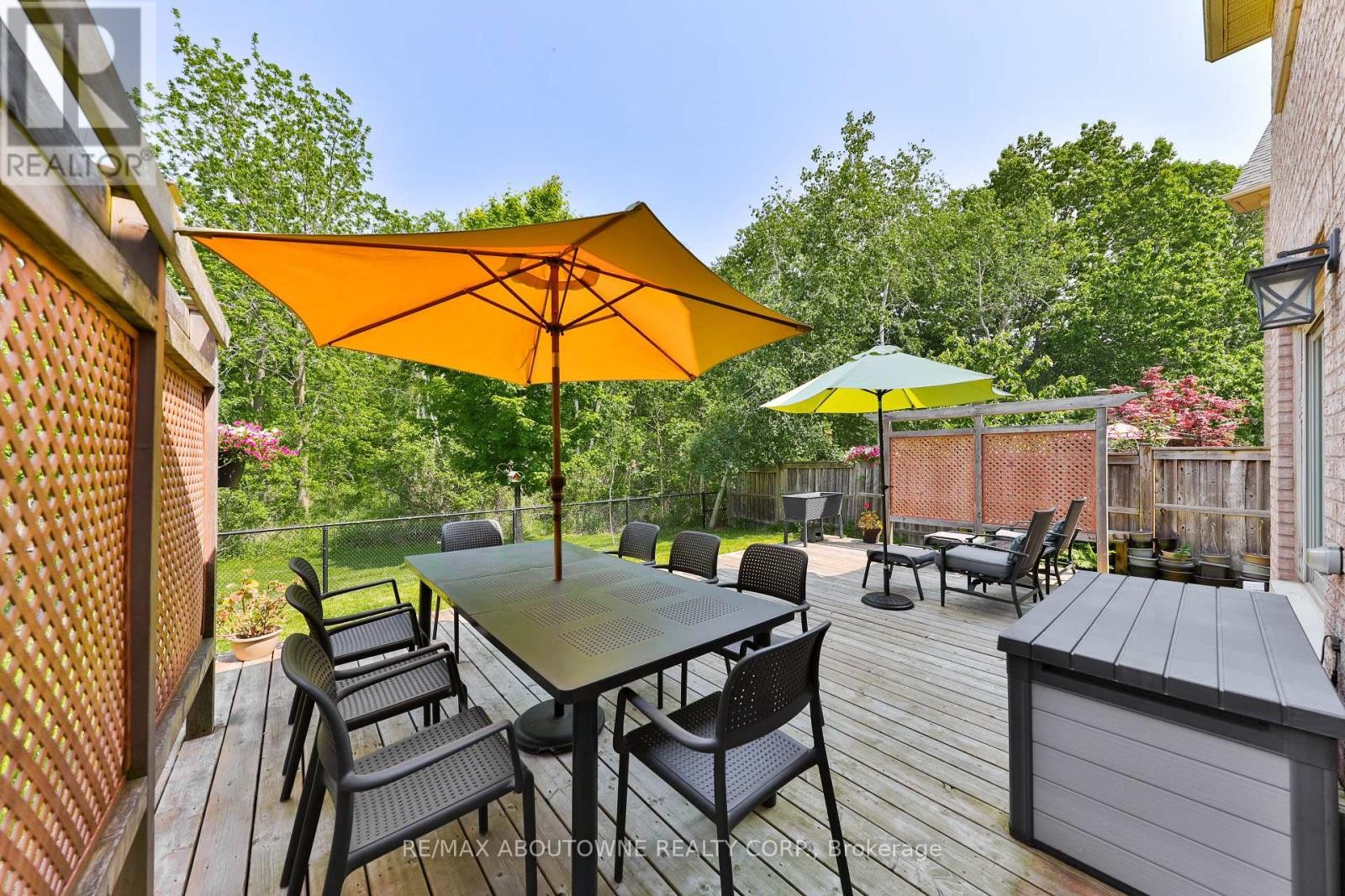 












317 NAUTICAL BOULEVARD

,
Oakville (BR Bronte),




Ontario
L6L0C1

