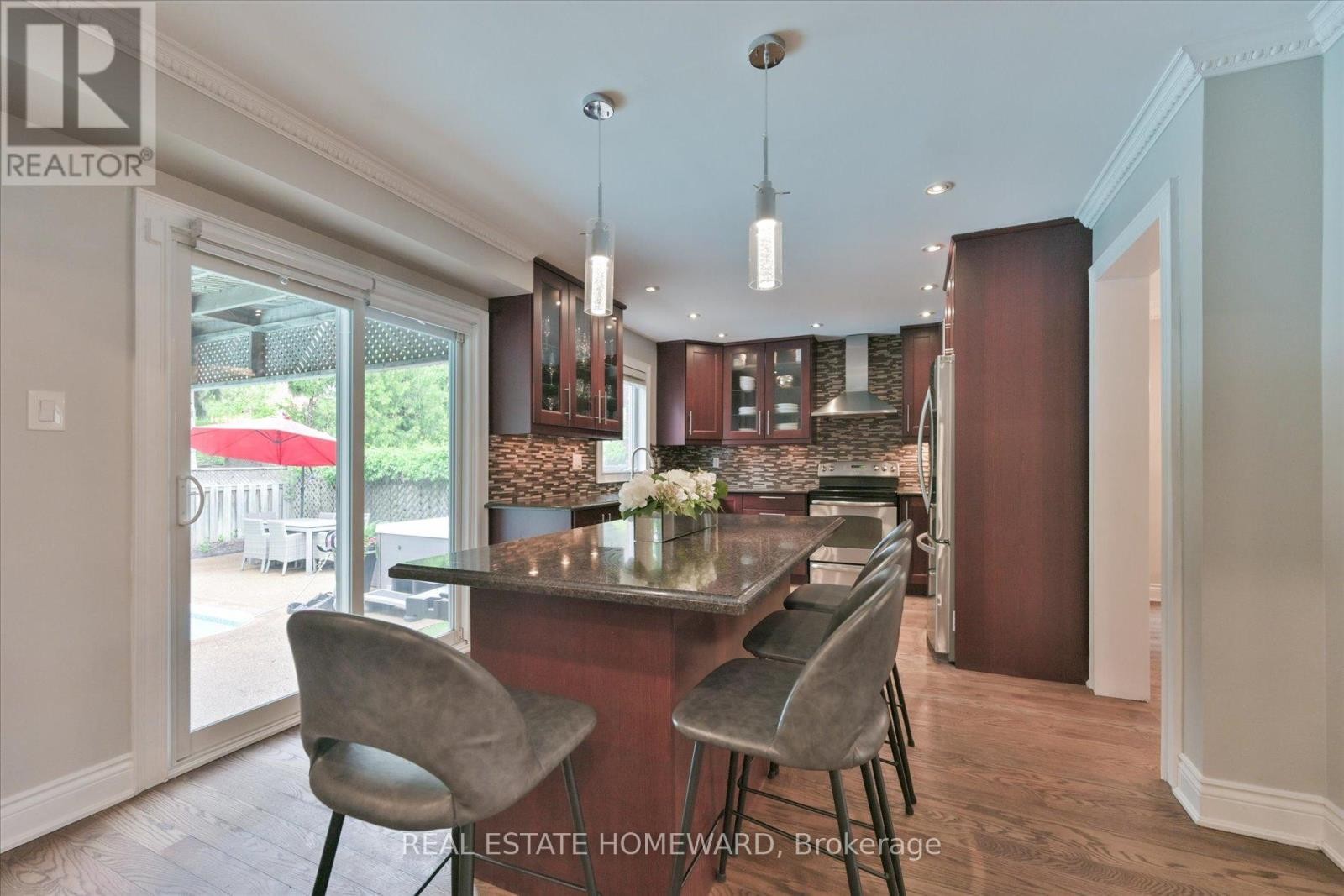 












1221 GRANDVIEW DRIVE

,
Oakville (WC Wedgewood Creek),




Ontario
L6H4Z2

