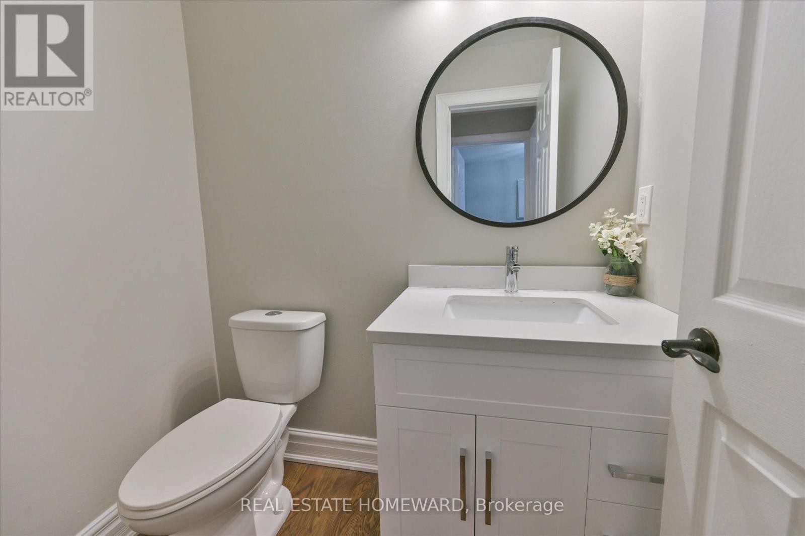 












1221 GRANDVIEW DRIVE

,
Oakville (WC Wedgewood Creek),




Ontario
L6H4Z2

